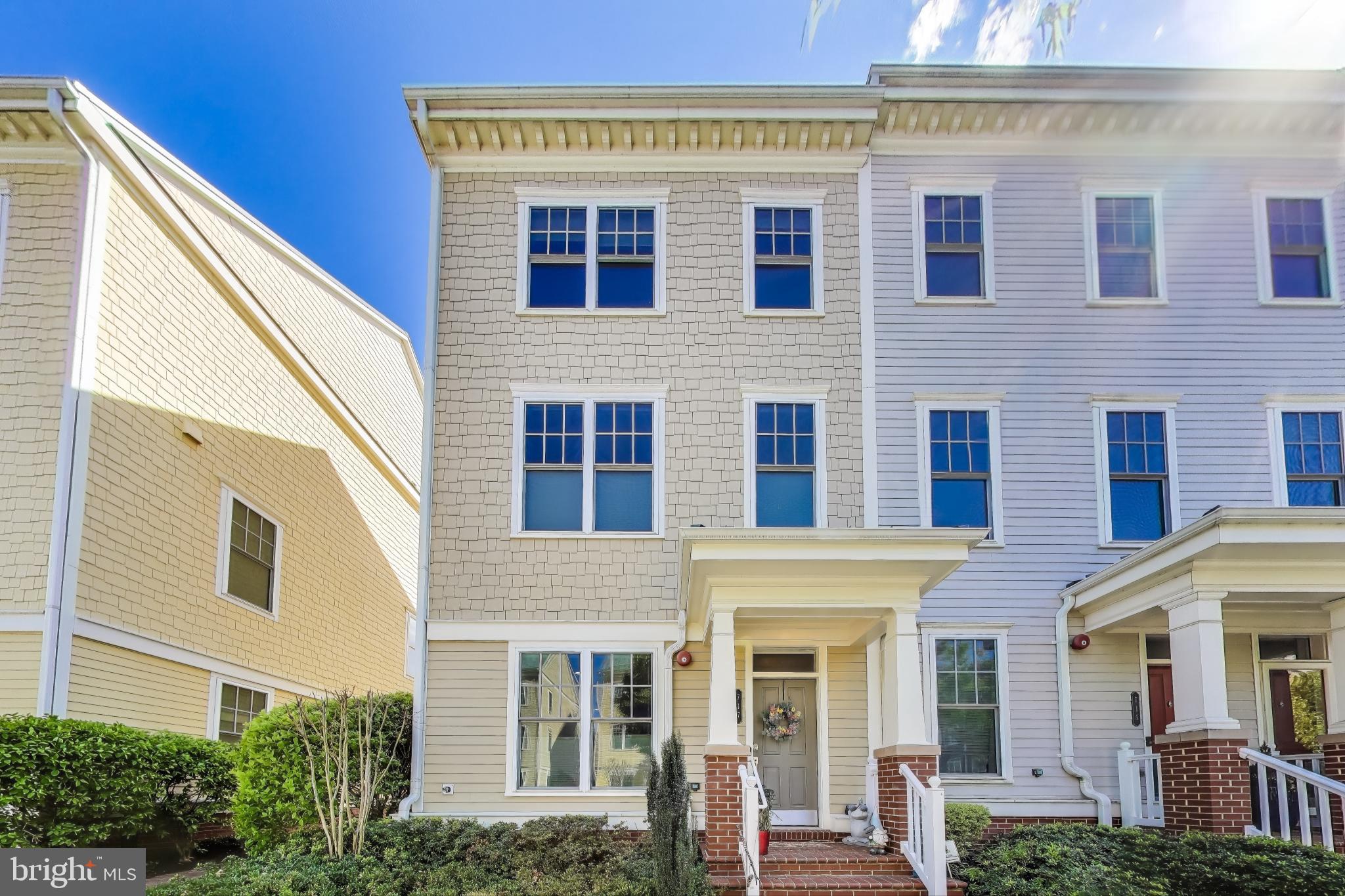 POTOMAC  YARDS - Residential Lease