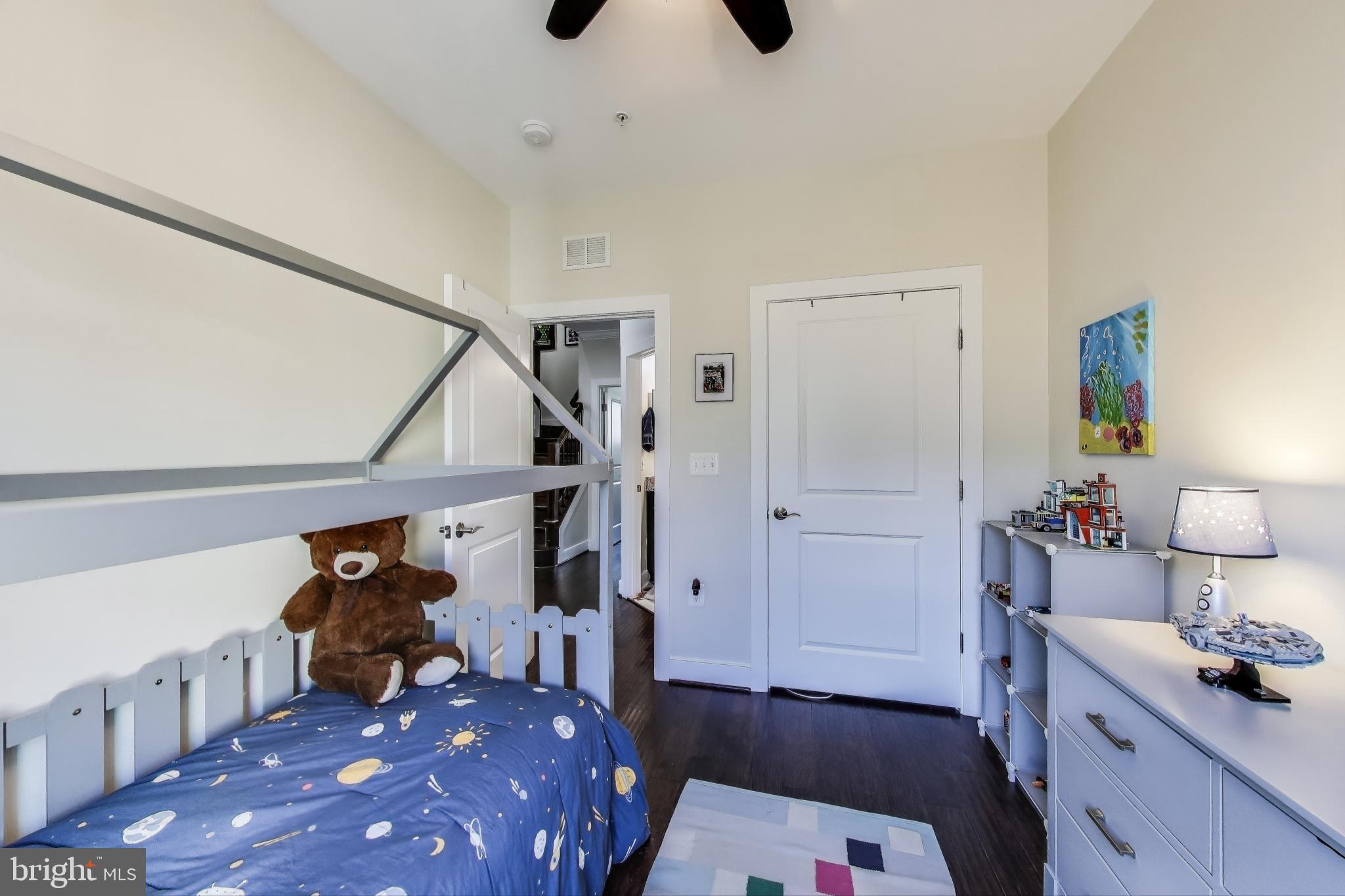 POTOMAC  YARDS - Residential Lease