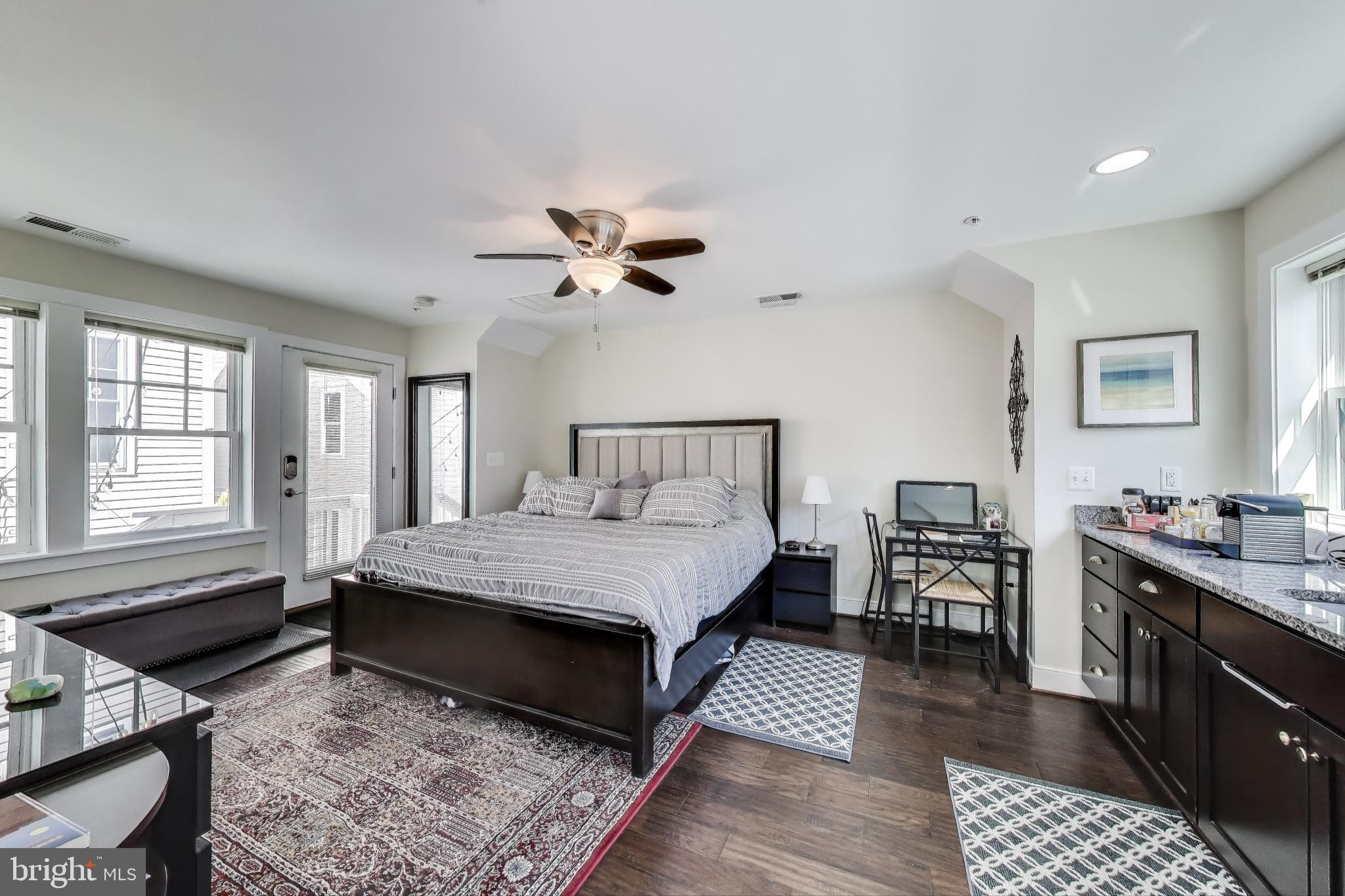 POTOMAC  YARDS - Residential Lease