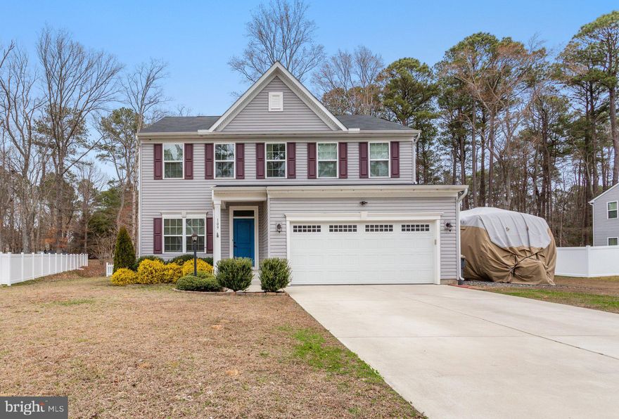 Gorgeous two level home in the lovely Silverlake neighborhood in Yorktown.  Spacious and open, tons of natural light!  Large kitchen with island, upgraded counters and cabinets, and stainless steel appliances.  The bright kitchen opens up to the family room and rear deck, excellent for entertaining guests and weekday barbecues.  Cozy dining space off the kitchen.  Foyer opens into formal living/office space.  Luxury vinyl planking and thick carpet throughout the home.  Tons of living space.  All doors are upgraded three panel shaker style. No detail overlooked.  Four large bedrooms and laundry on the upper level.  Huge Master Bedroom with walk-in closet and ensuite!  Master bath is bright and large with dual vanities and soaking tub!  Rear yard backs to trees and includes deck and patio.  Gravel pad included on the side to park and extra vehicles.  Minutes from historical downtown Yorktown, the beach, and military bases!  Book an appointment to see today!