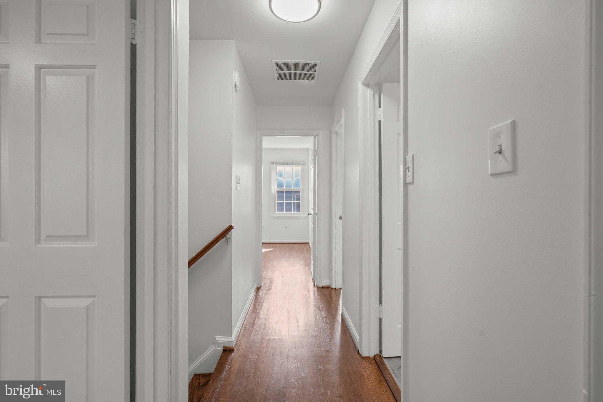 WALNUT HILL - Residential