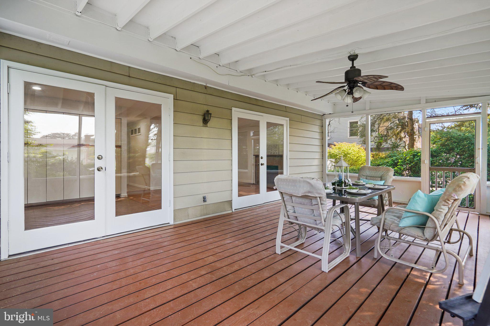 WALNUT HILL - Residential