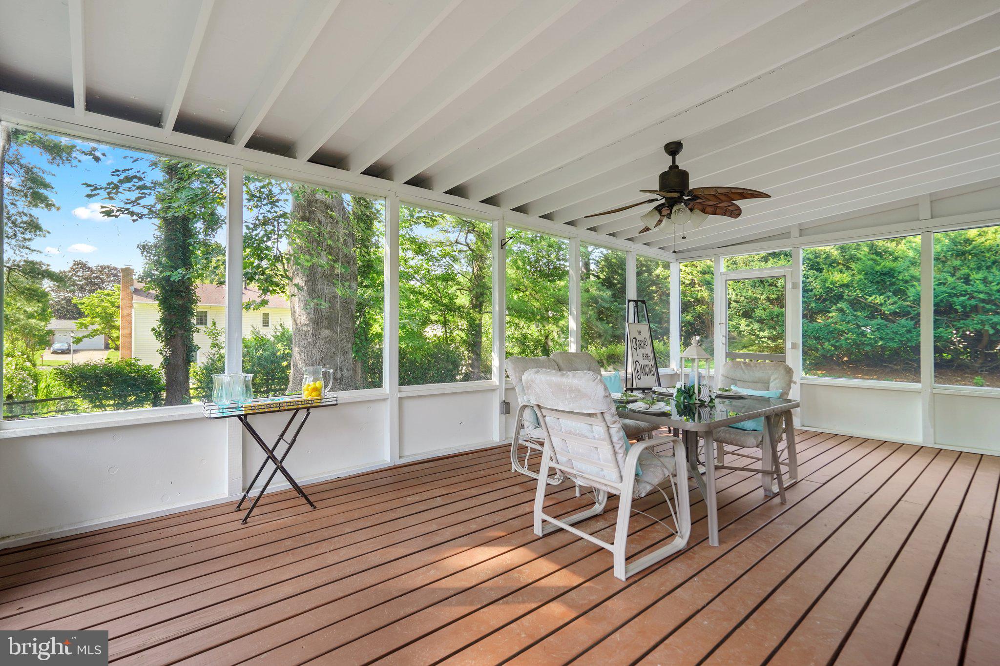 WALNUT HILL - Residential