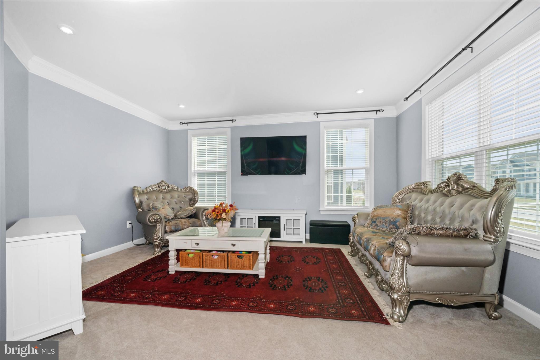 SUMMIT POINTE - Residential