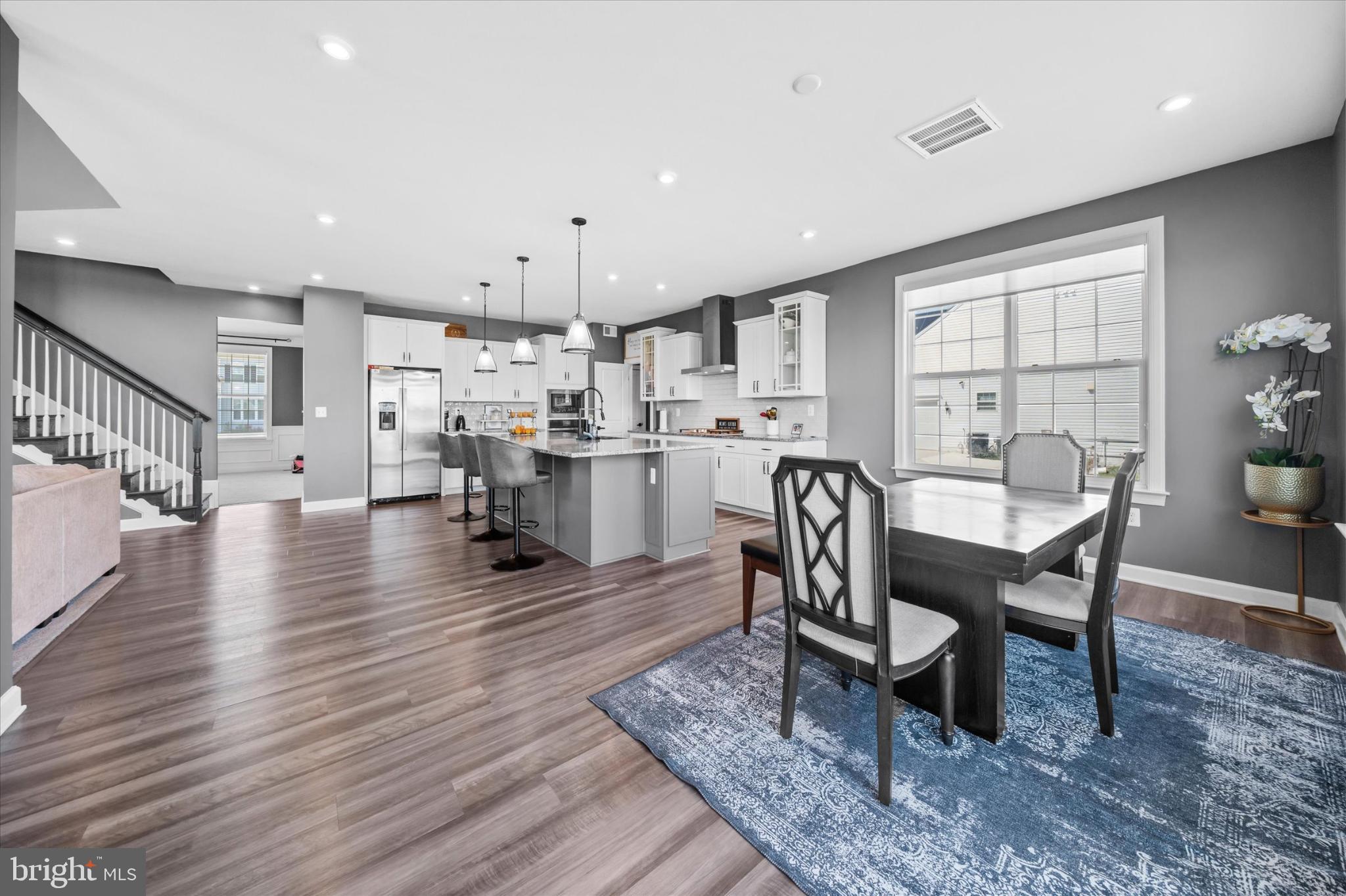 SUMMIT POINTE - Residential