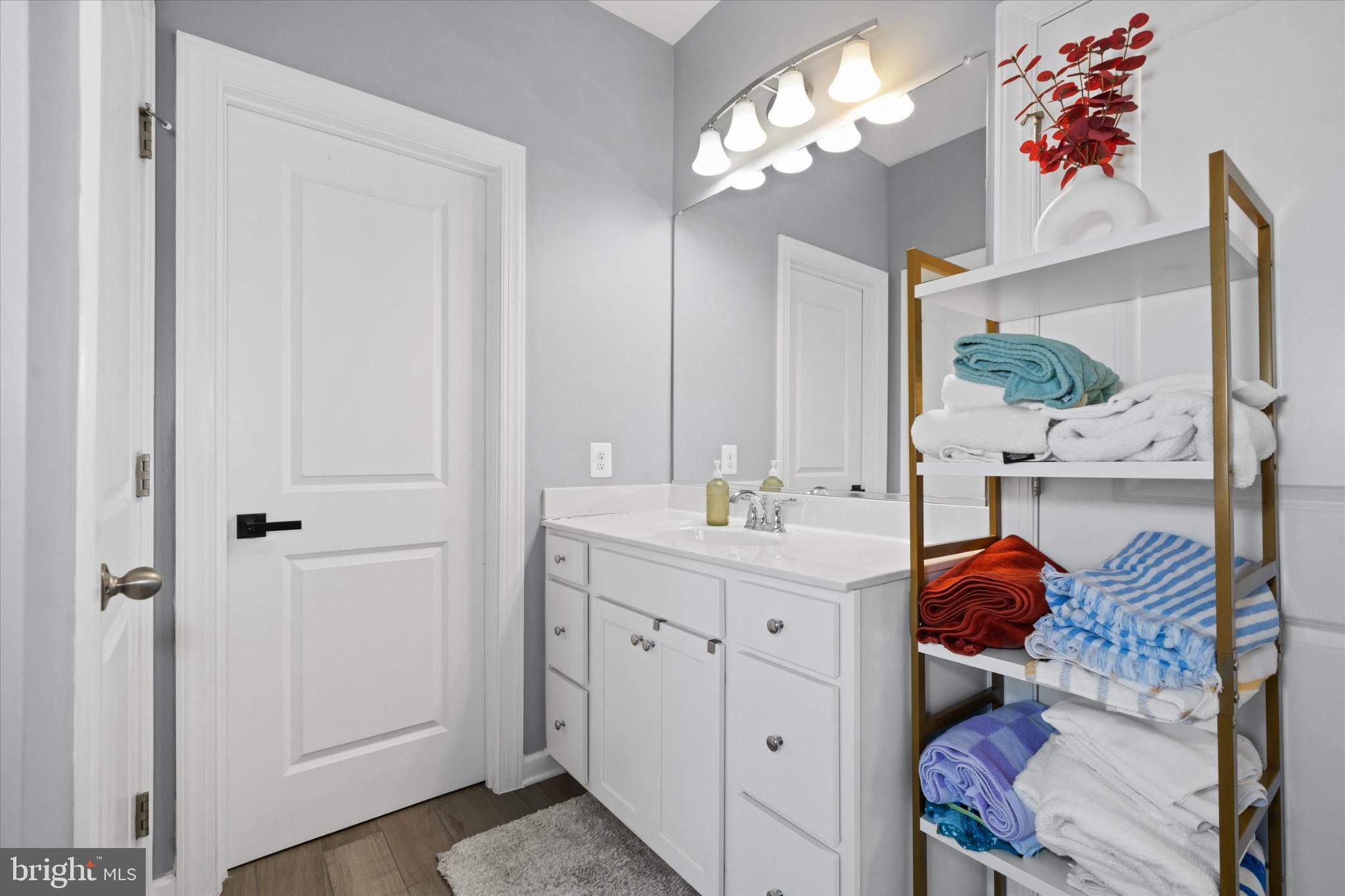 SUMMIT POINTE - Residential