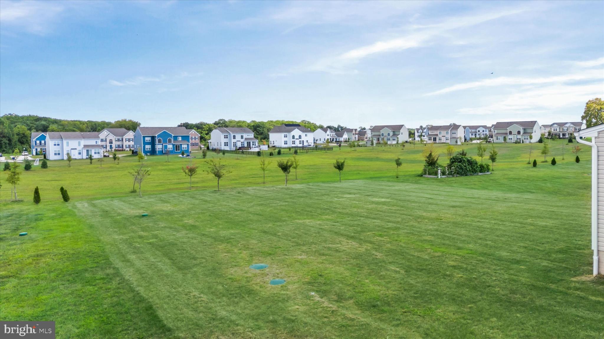 SUMMIT POINTE - Residential