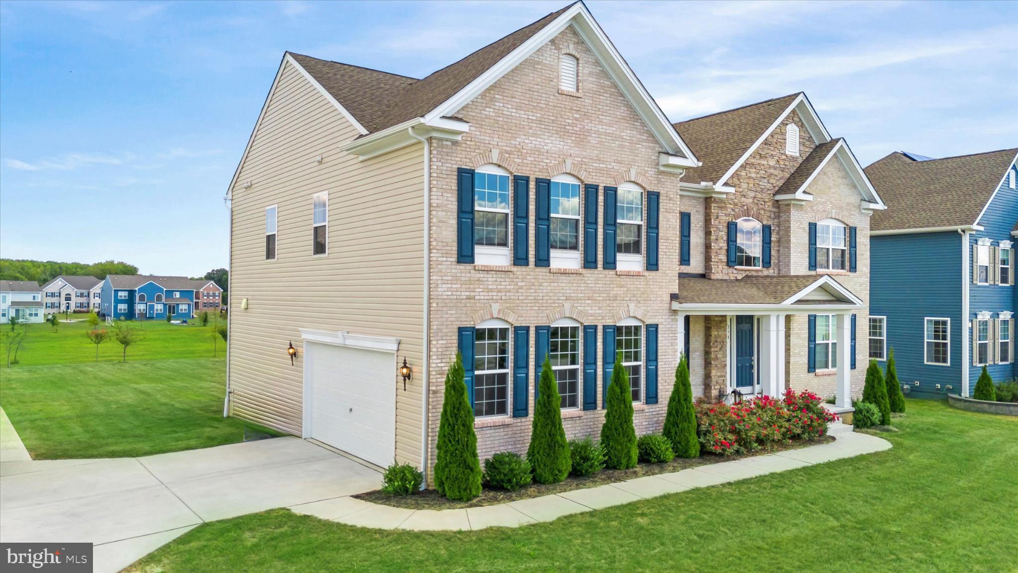 258 DILLON CIRCLE