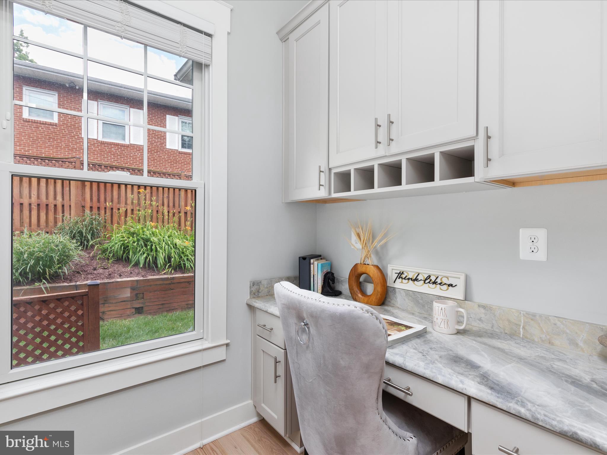 GOLF CLUB MANOR - Residential