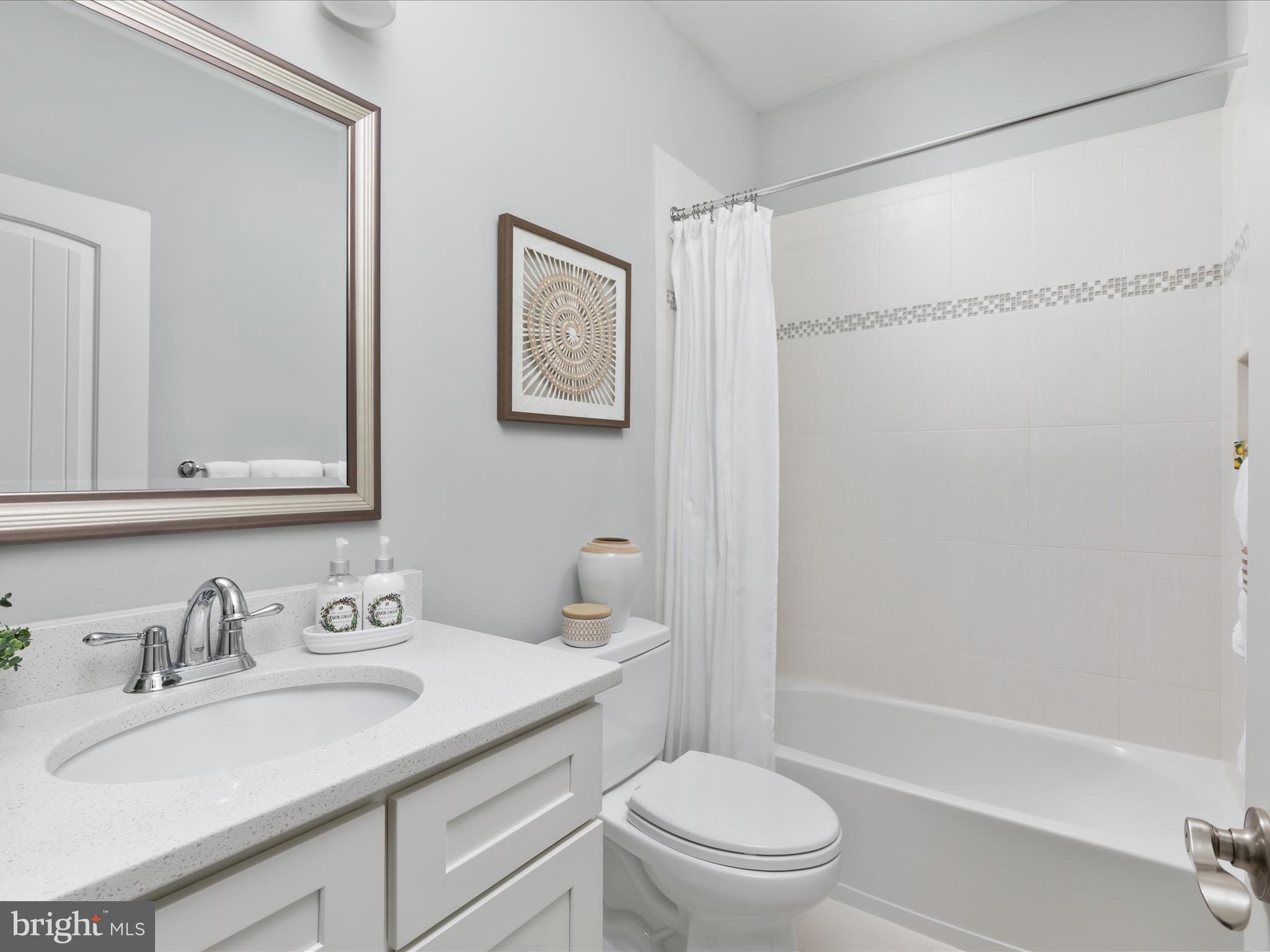 GOLF CLUB MANOR - Residential