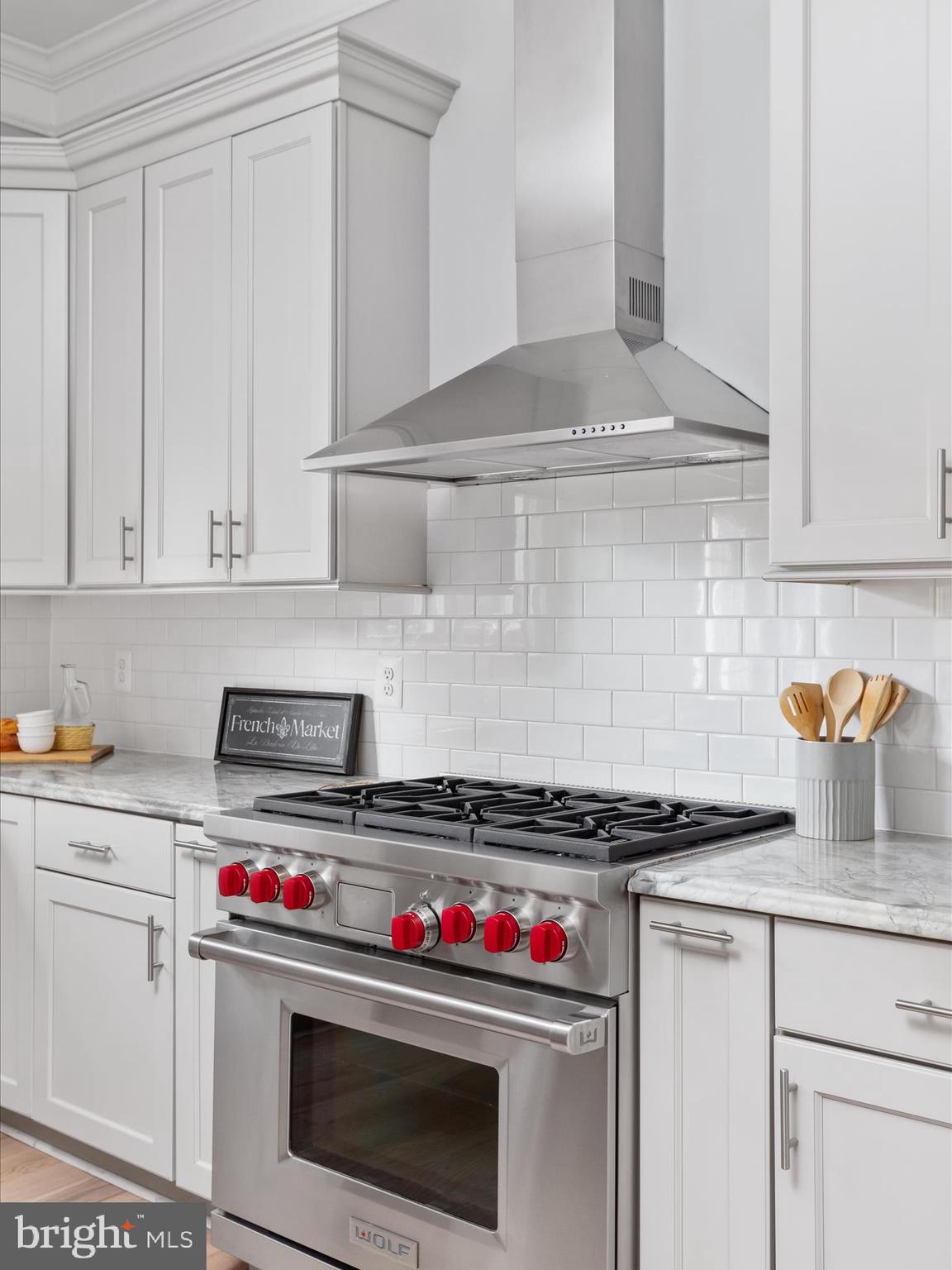 GOLF CLUB MANOR - Residential