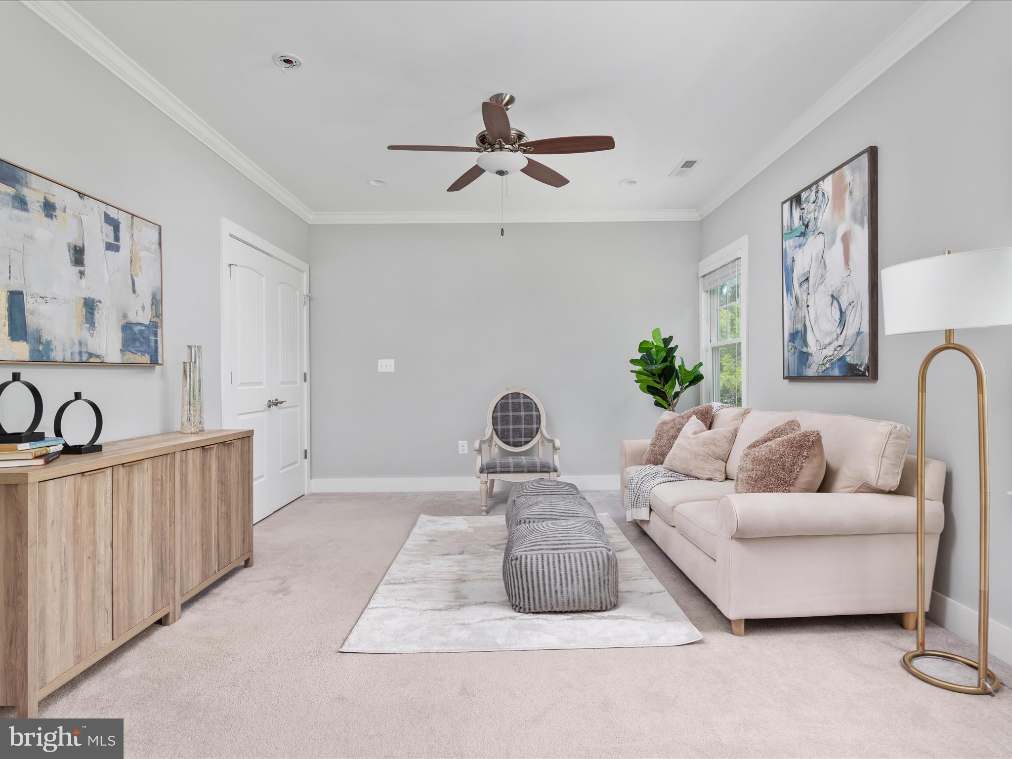 GOLF CLUB MANOR - Residential