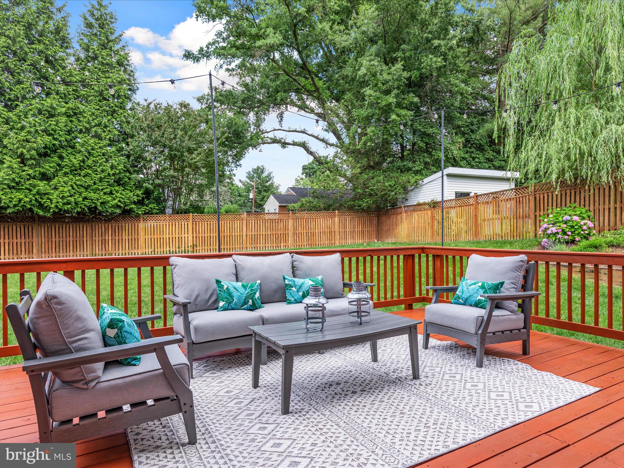 GOLF CLUB MANOR - Residential