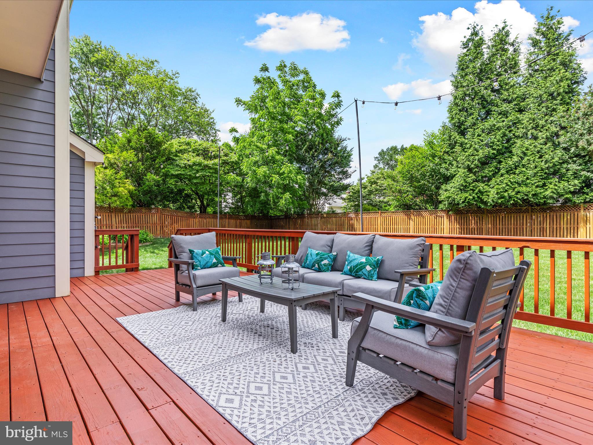 GOLF CLUB MANOR - Residential