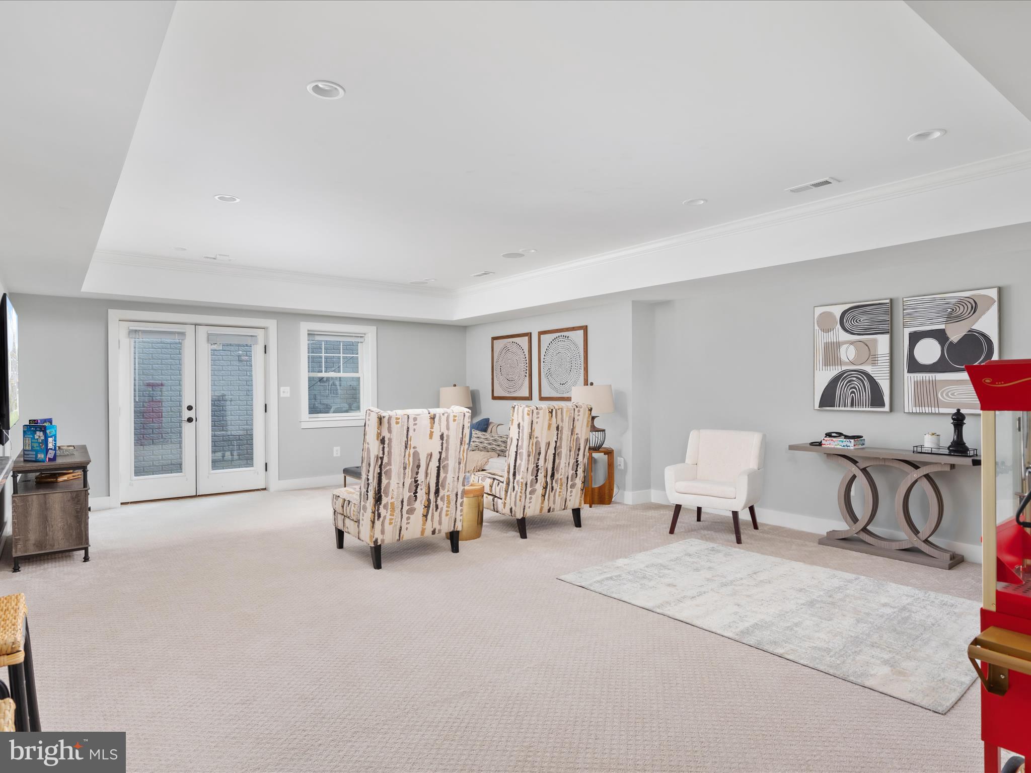 GOLF CLUB MANOR - Residential