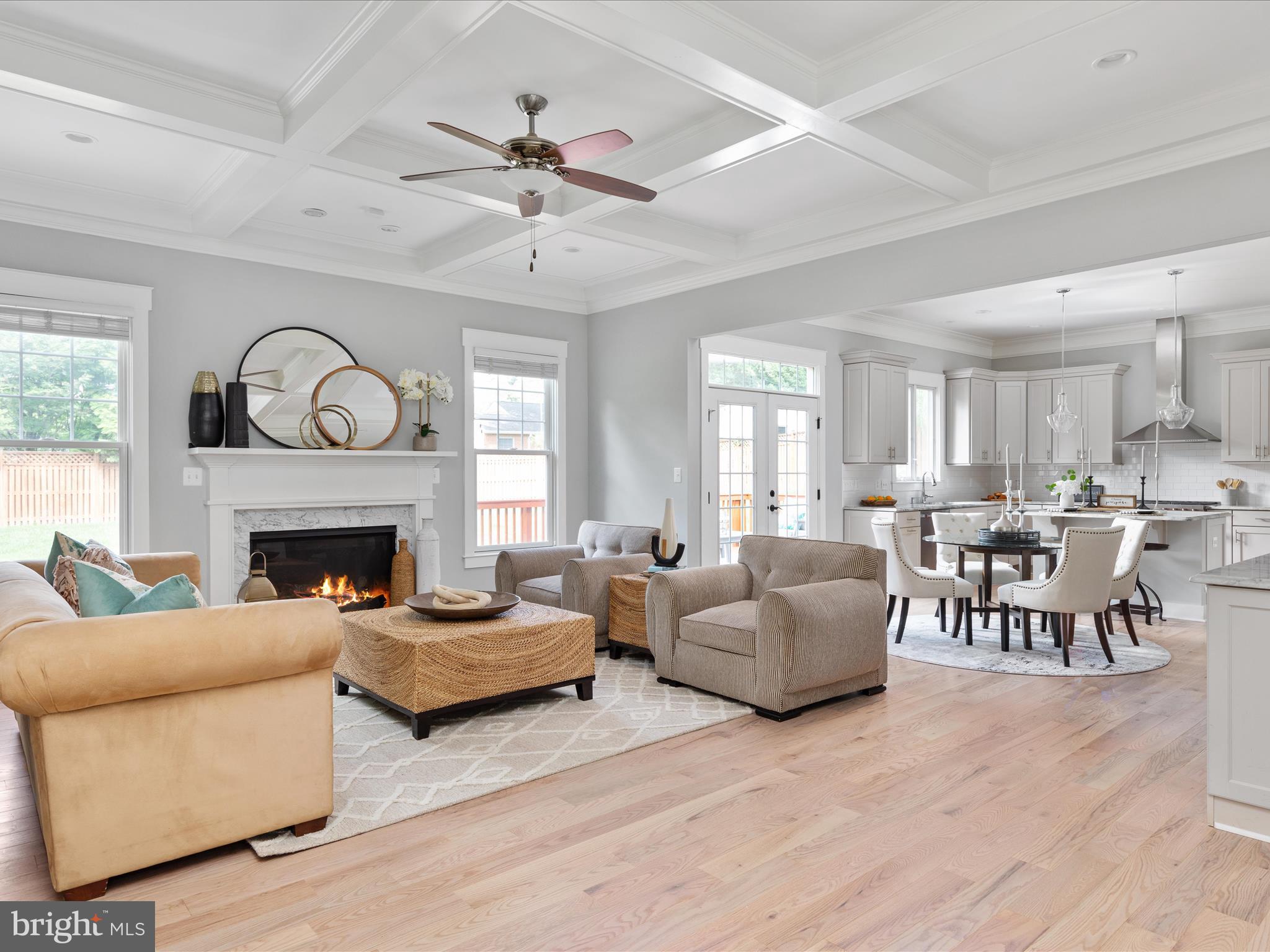 GOLF CLUB MANOR - Residential