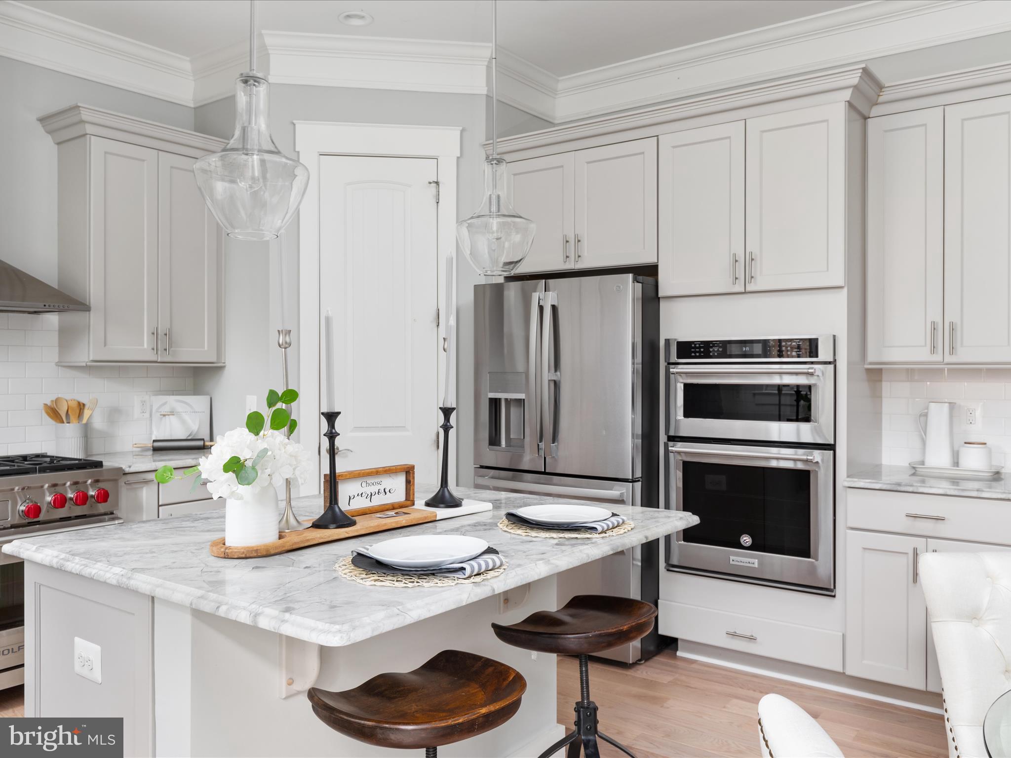 GOLF CLUB MANOR - Residential