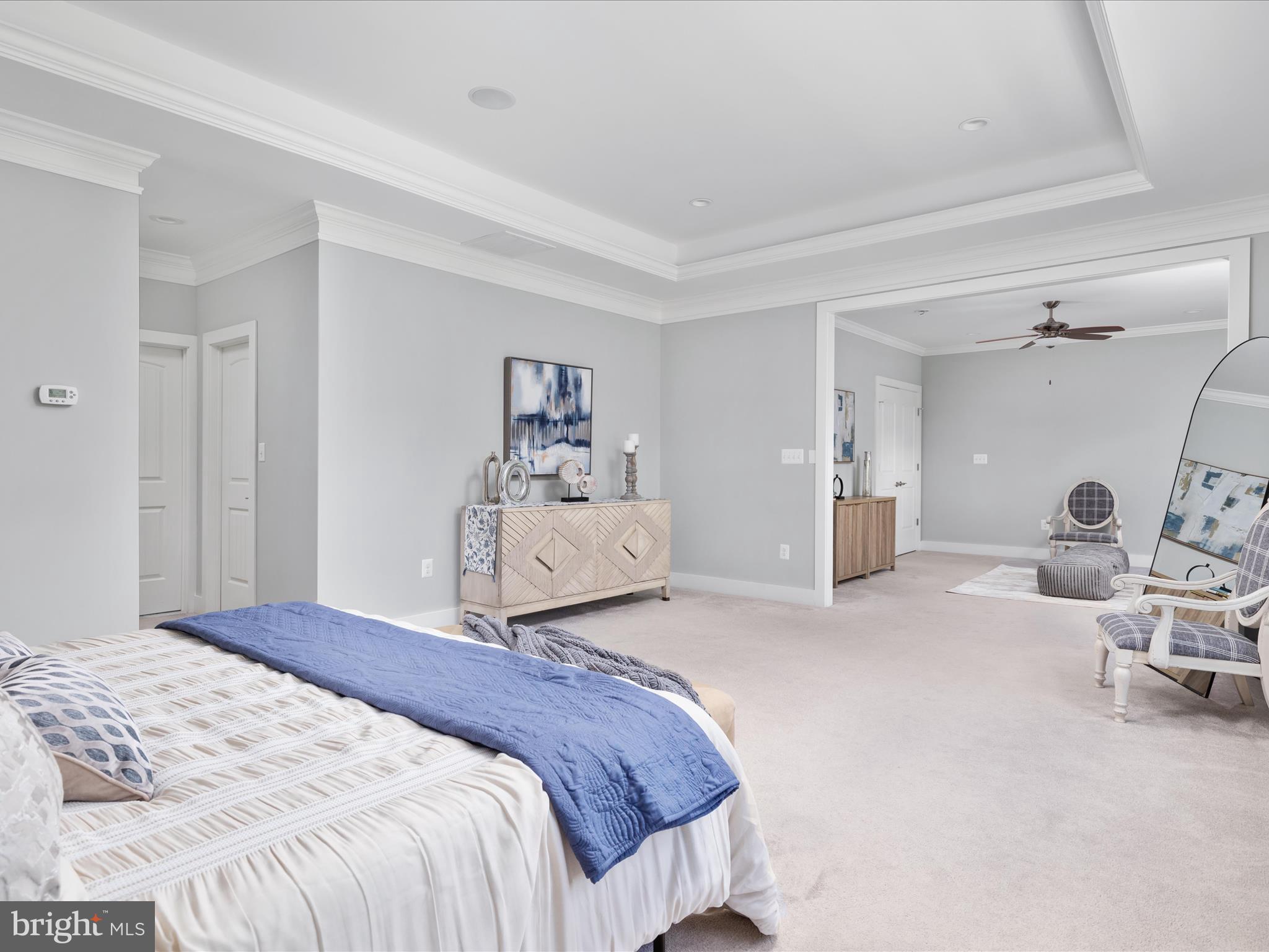 GOLF CLUB MANOR - Residential