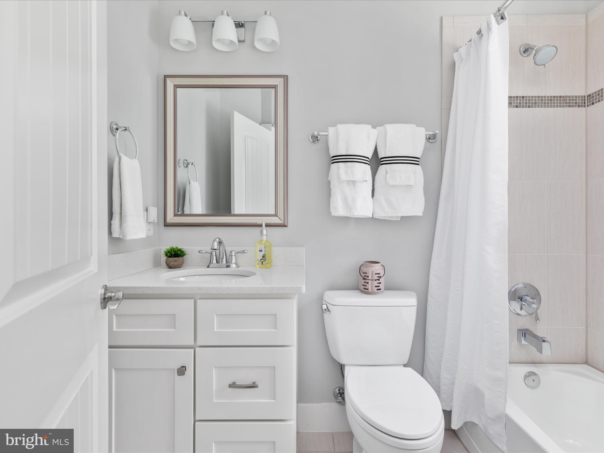 GOLF CLUB MANOR - Residential