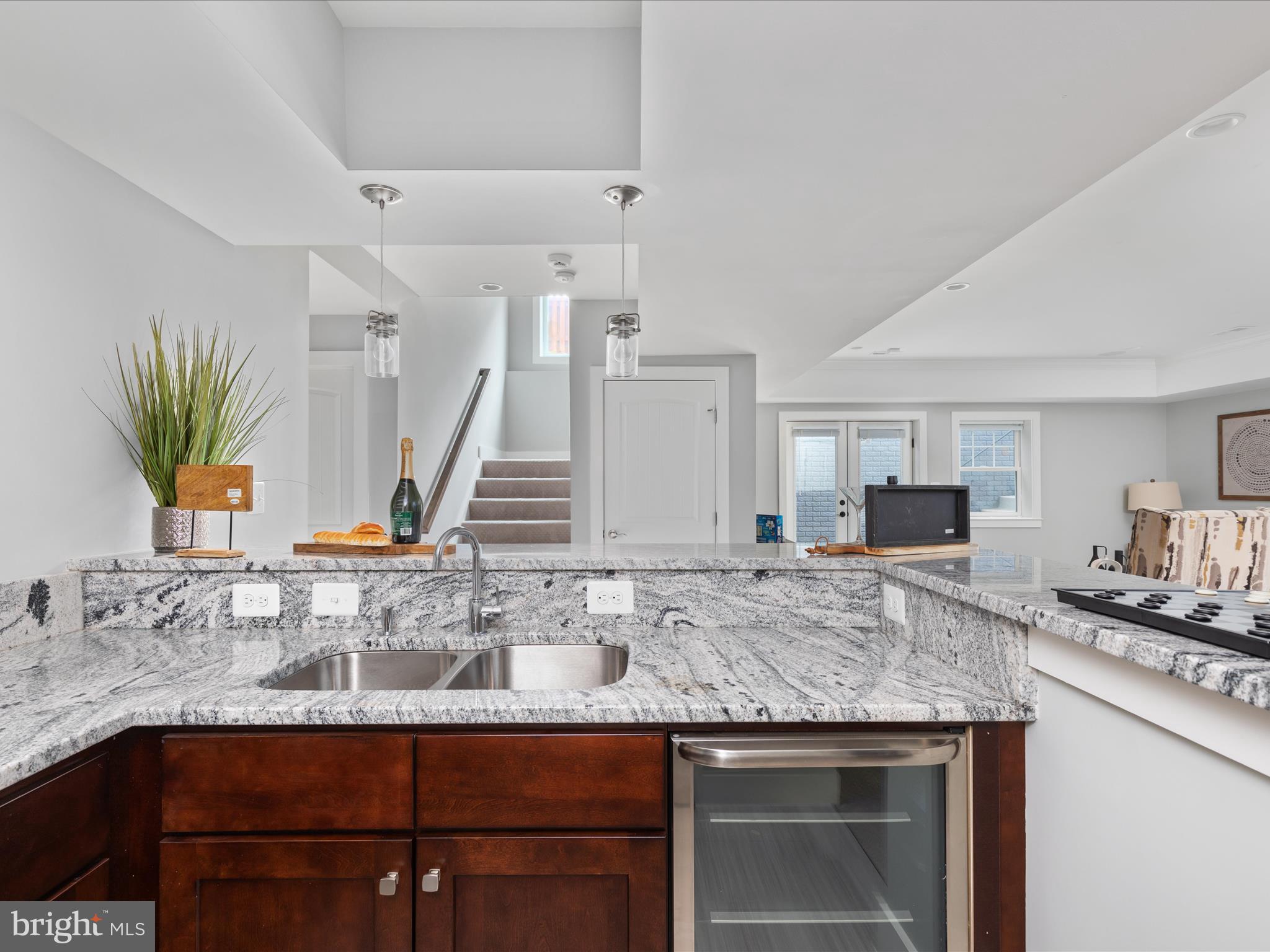 GOLF CLUB MANOR - Residential