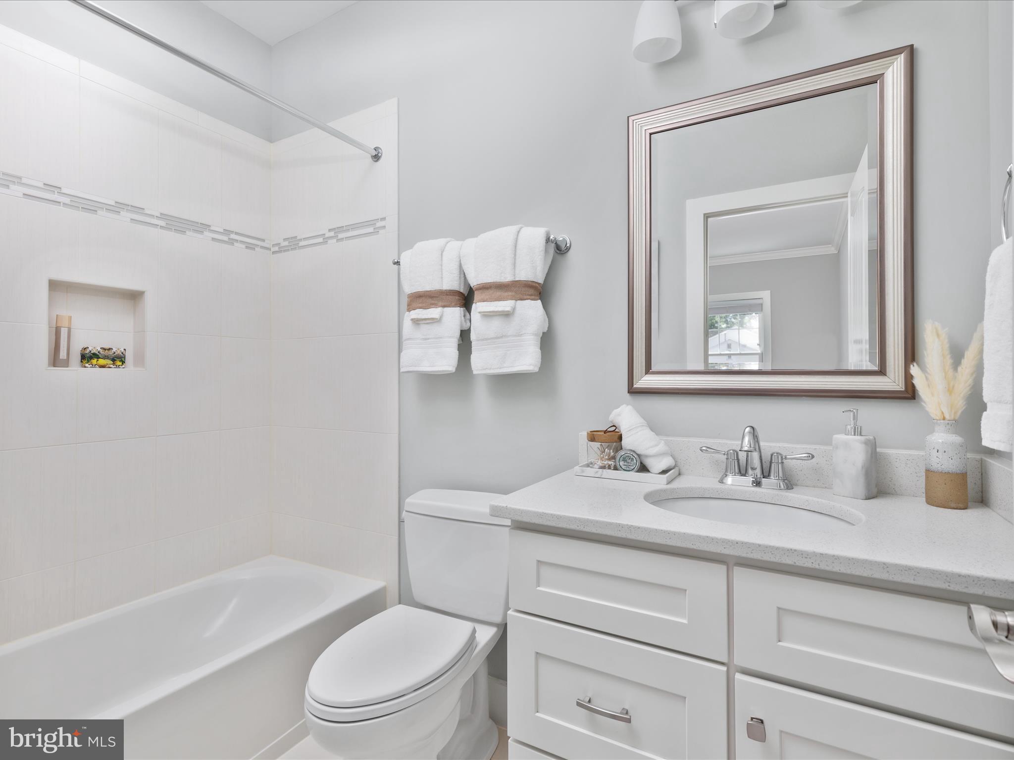 GOLF CLUB MANOR - Residential