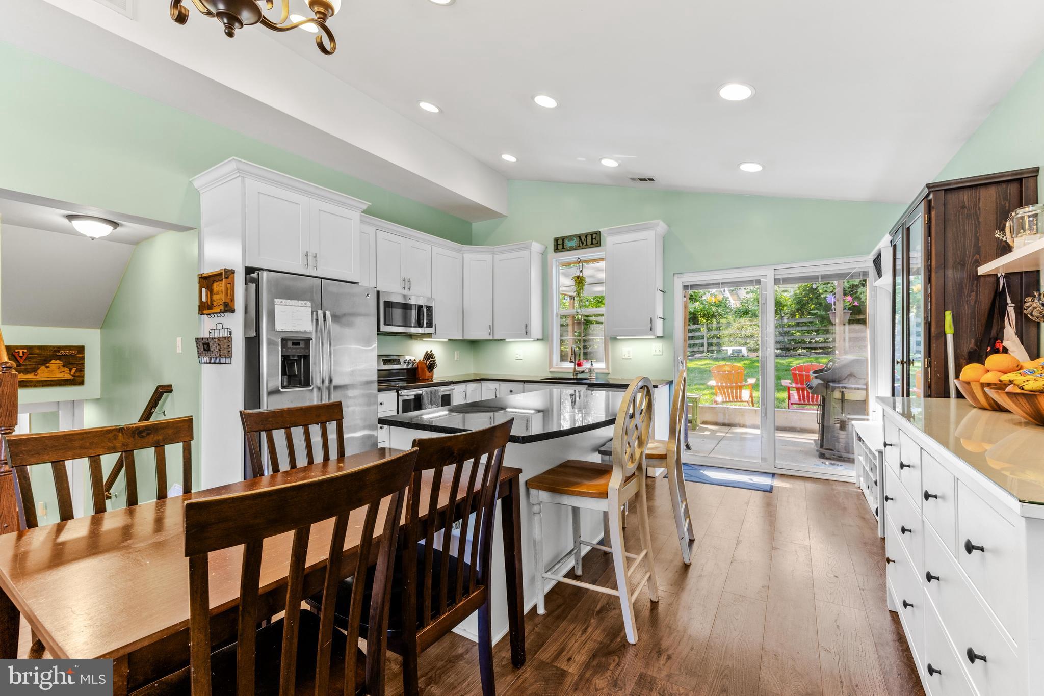 HALETHORPE TERRACE - Residential