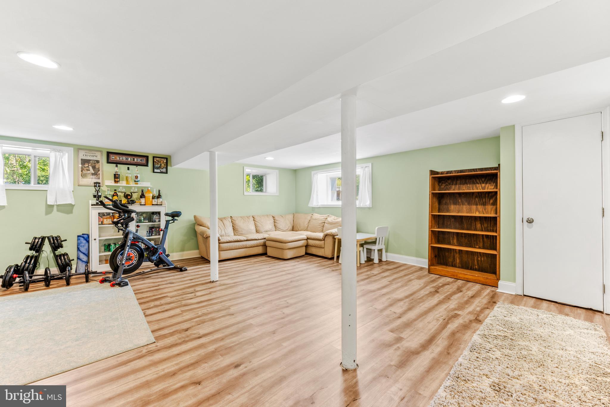 HALETHORPE TERRACE - Residential