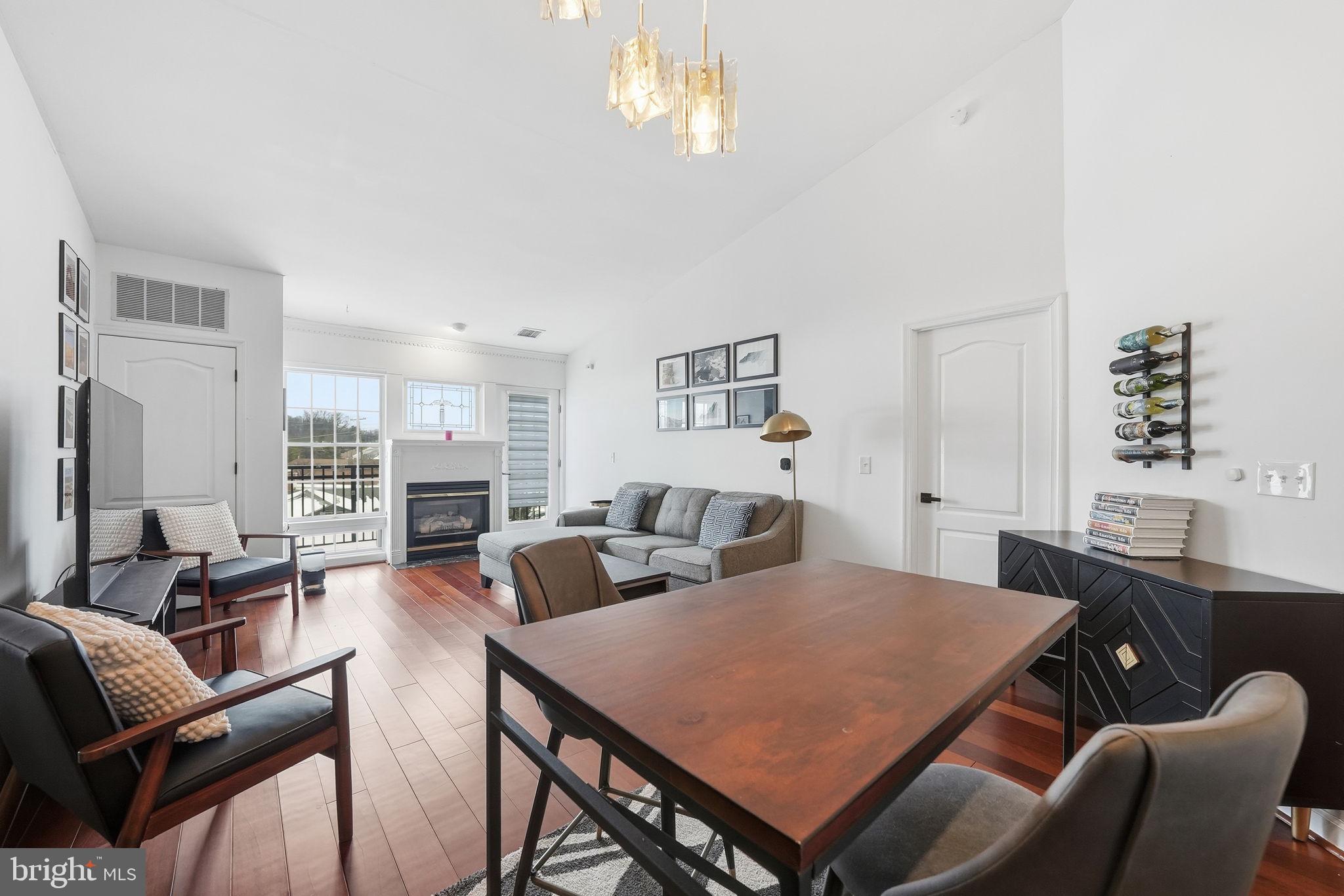 6940 FAIRFAX DRIVE 406