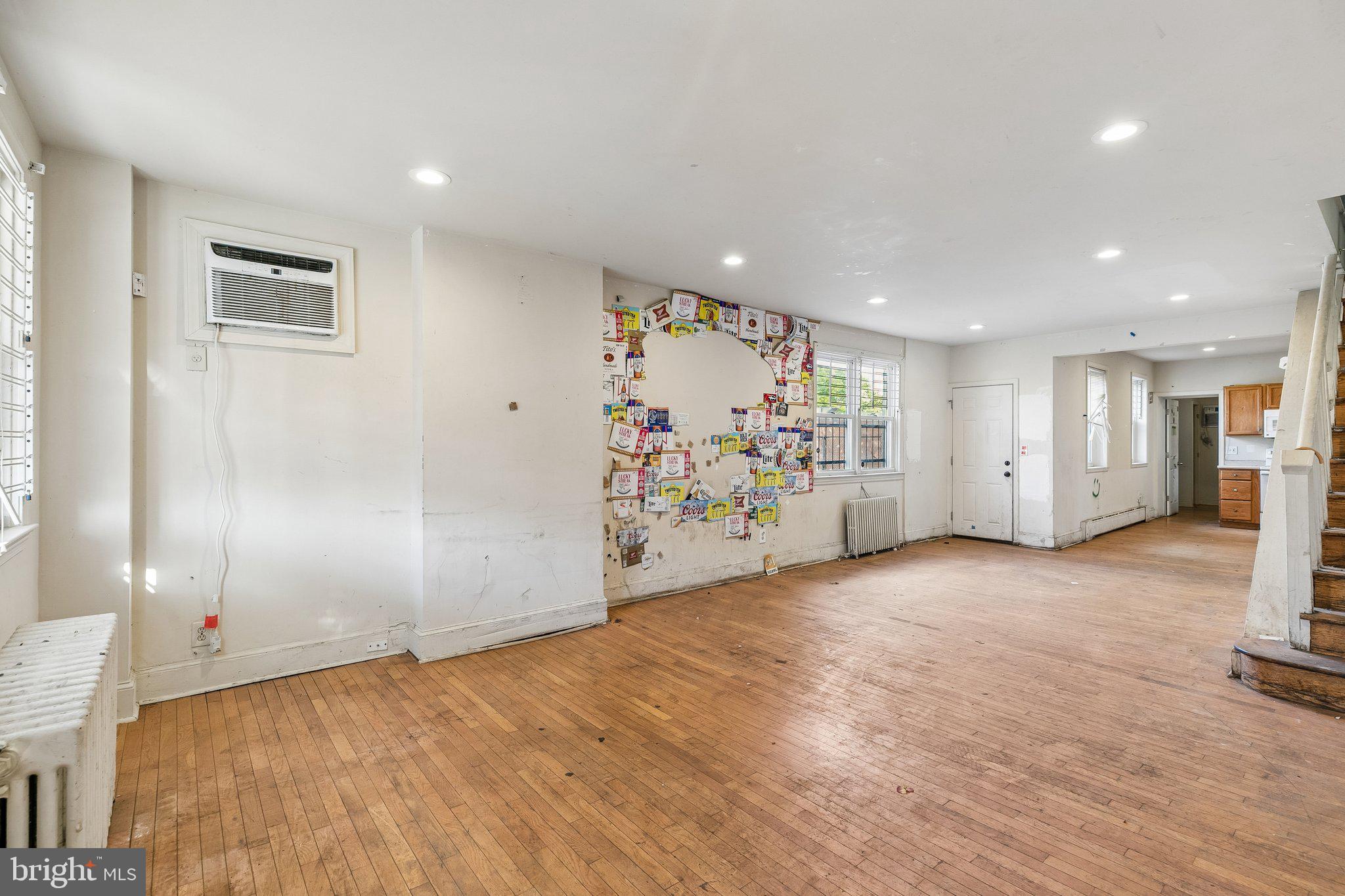 2110 W CHEW AVENUE