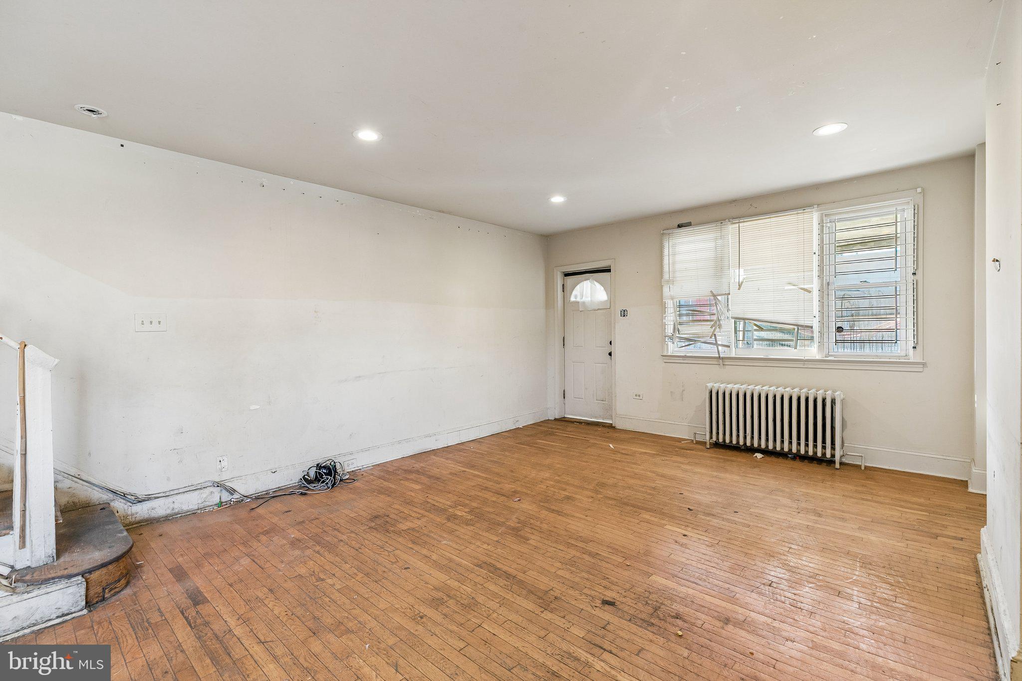 2110 W CHEW AVENUE