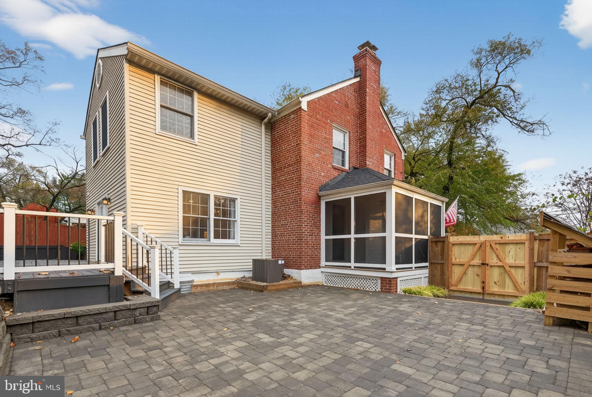 CITY PARK HOMES - Residential Lease