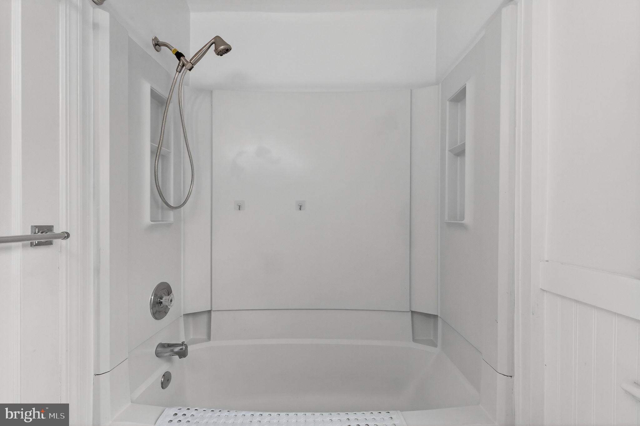 CITY PARK HOMES - Residential Lease