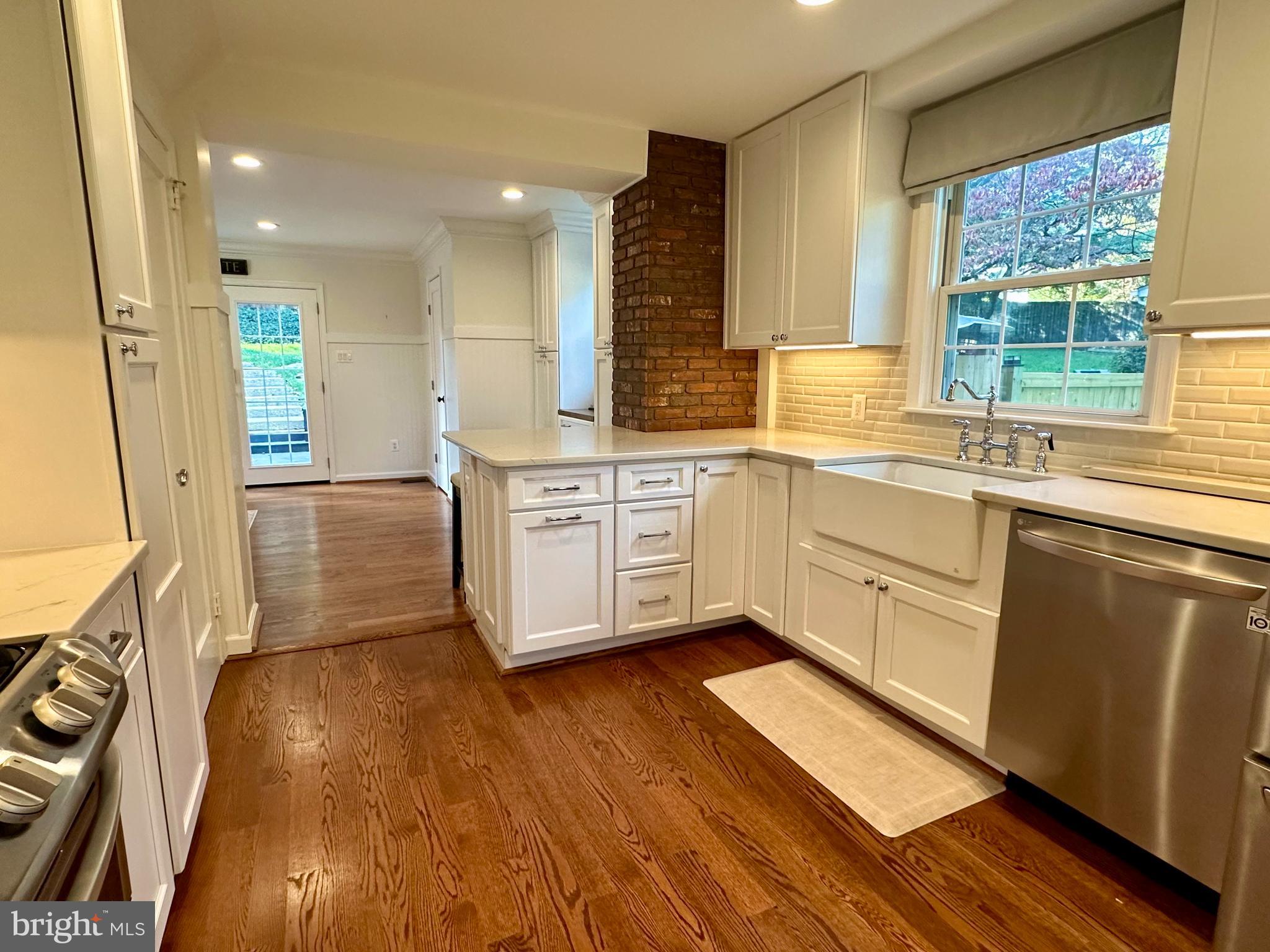 CITY PARK HOMES - Residential Lease