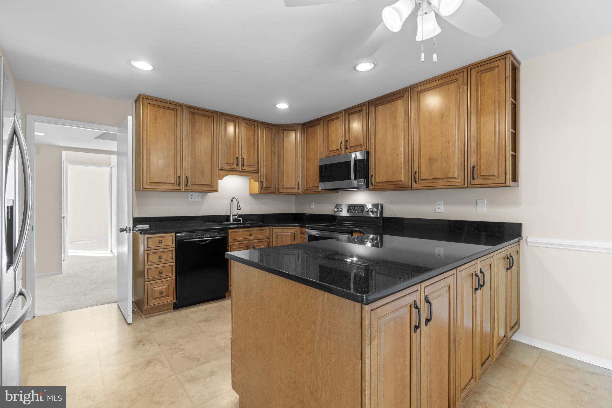 COURTS OF WHETSTONE - Residential