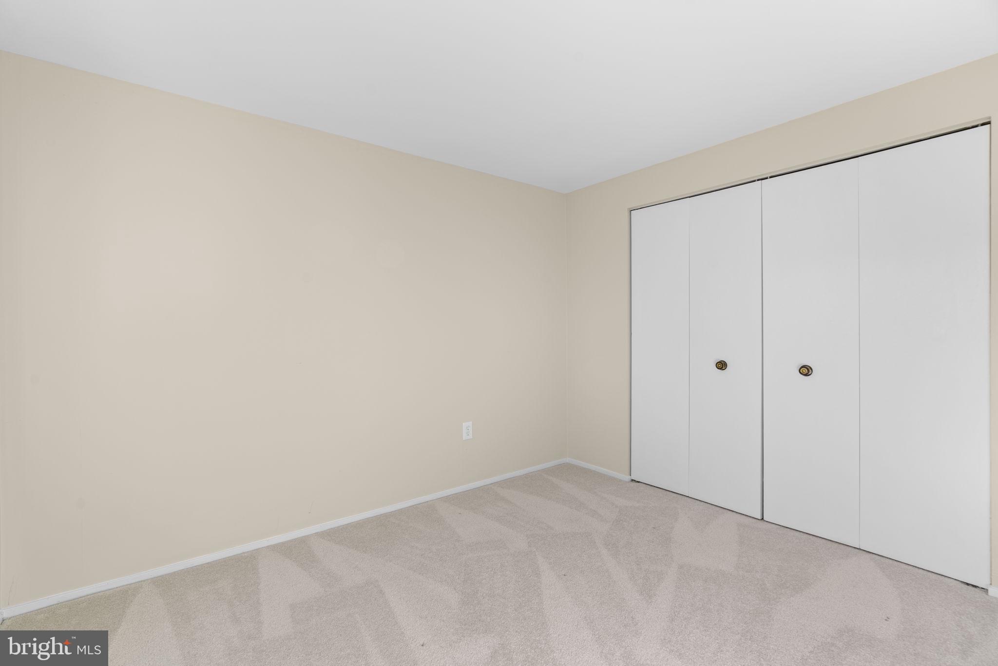 COURTS OF WHETSTONE - Residential