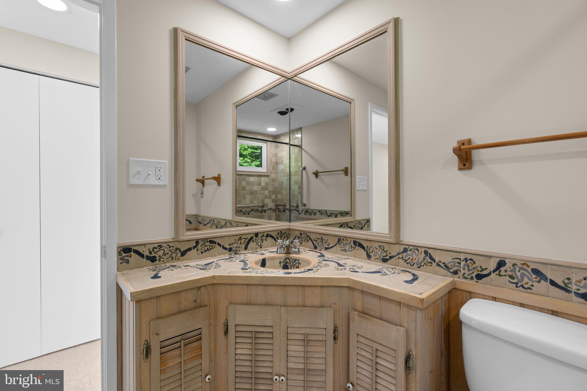 COURTS OF WHETSTONE - Residential