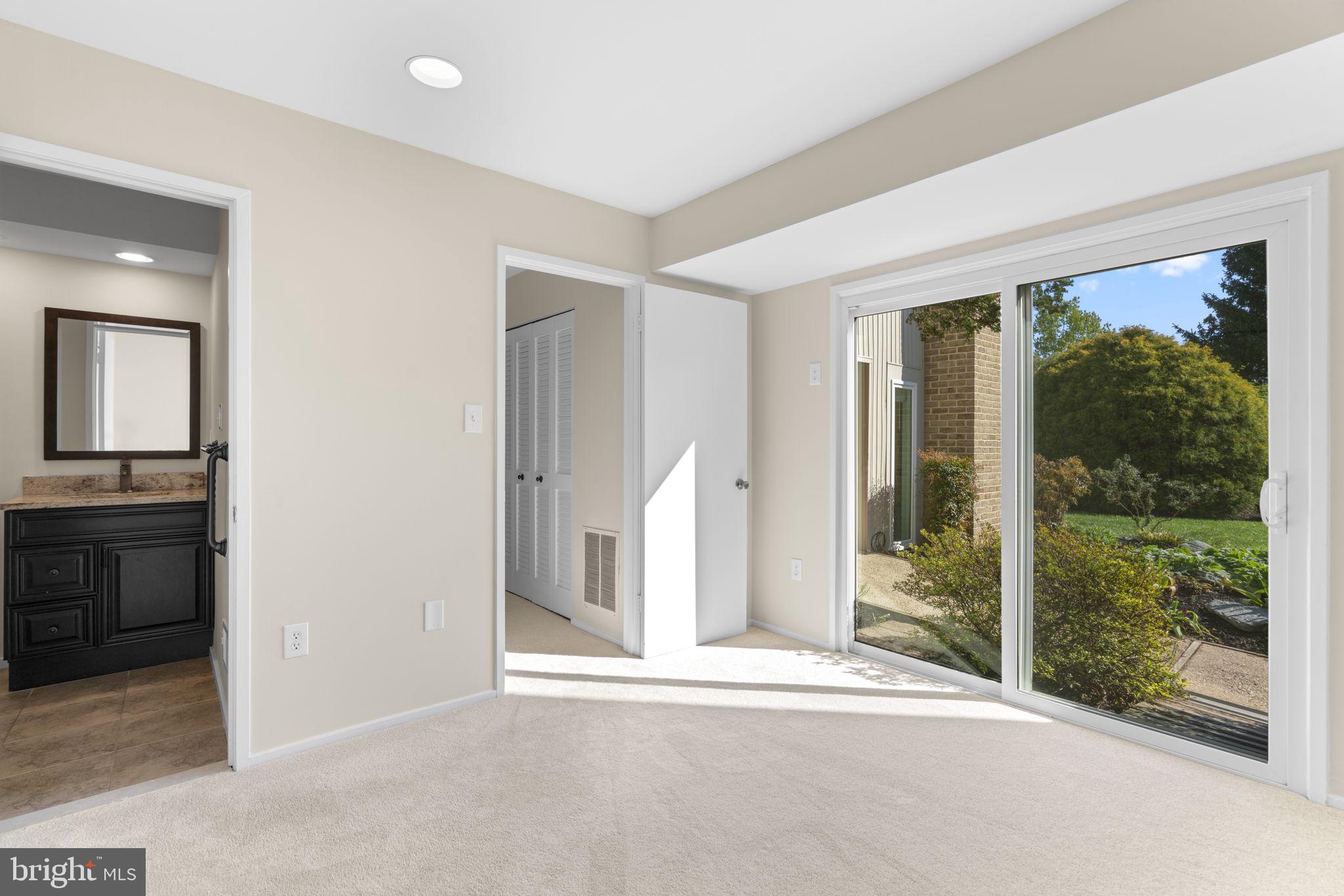 COURTS OF WHETSTONE - Residential