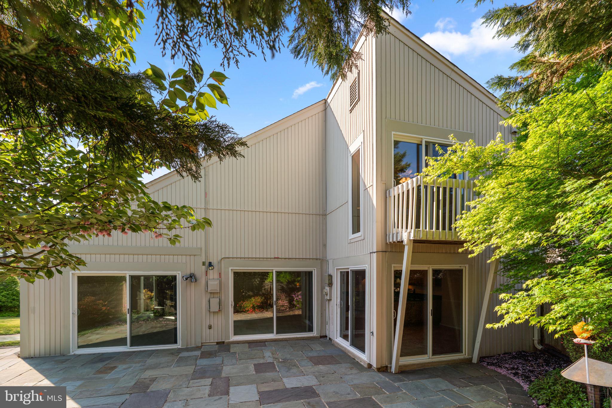 COURTS OF WHETSTONE - Residential