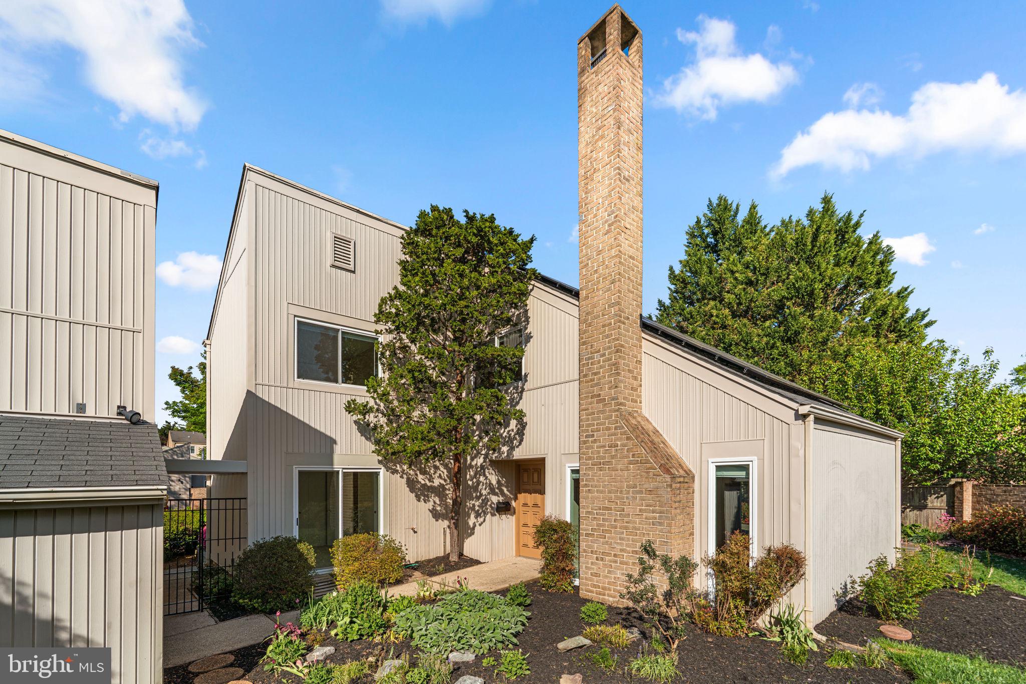 COURTS OF WHETSTONE - Residential