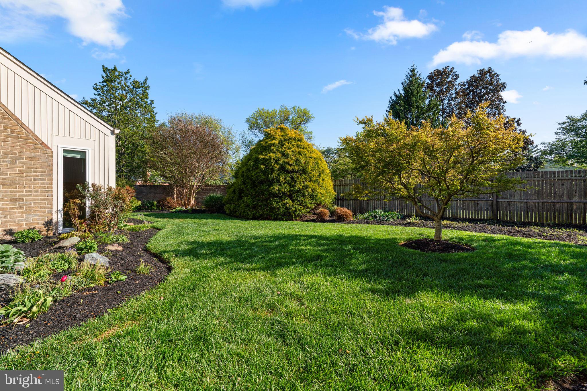 COURTS OF WHETSTONE - Residential