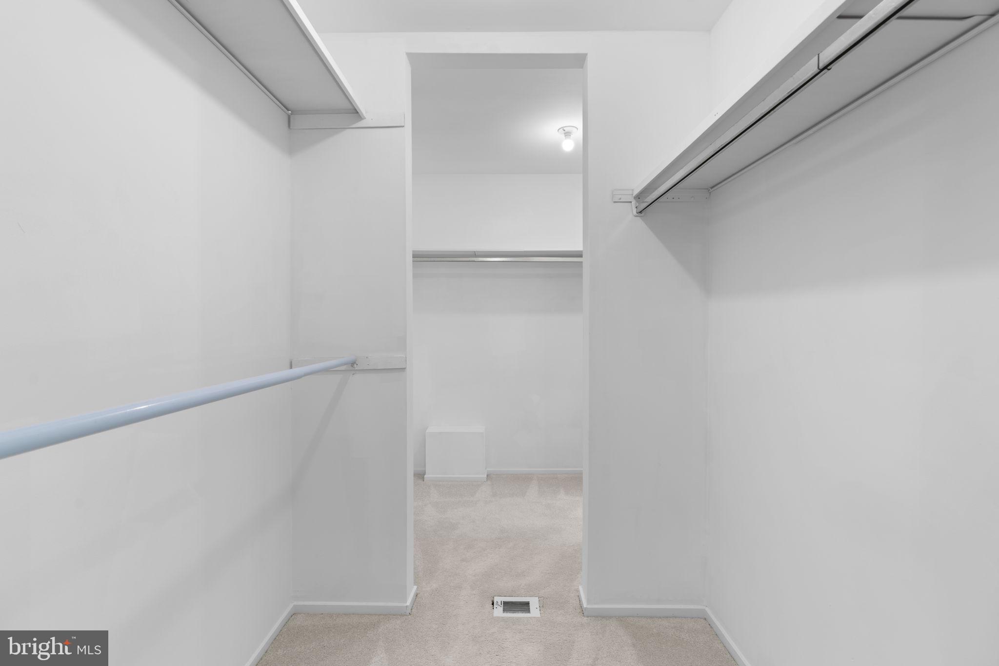 COURTS OF WHETSTONE - Residential