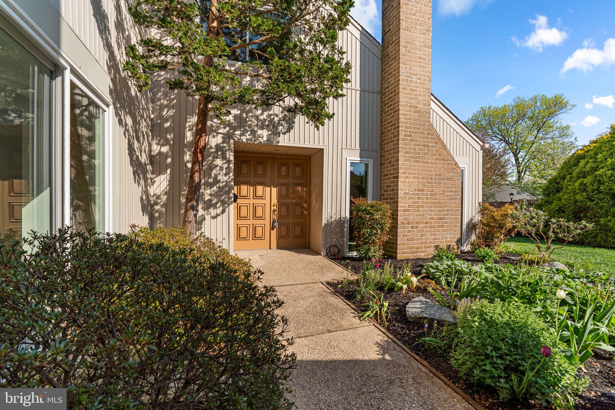 COURTS OF WHETSTONE - Residential