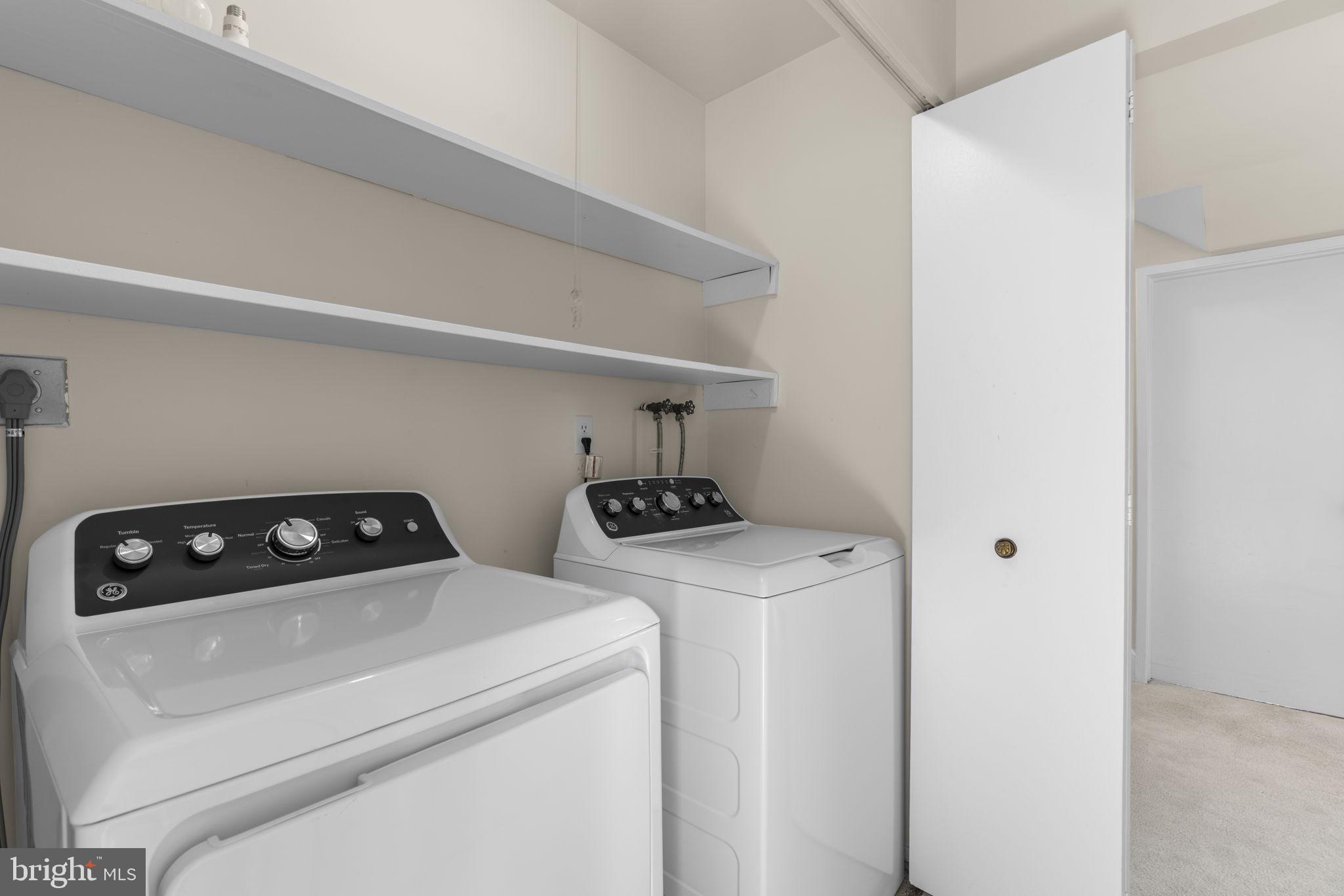 COURTS OF WHETSTONE - Residential