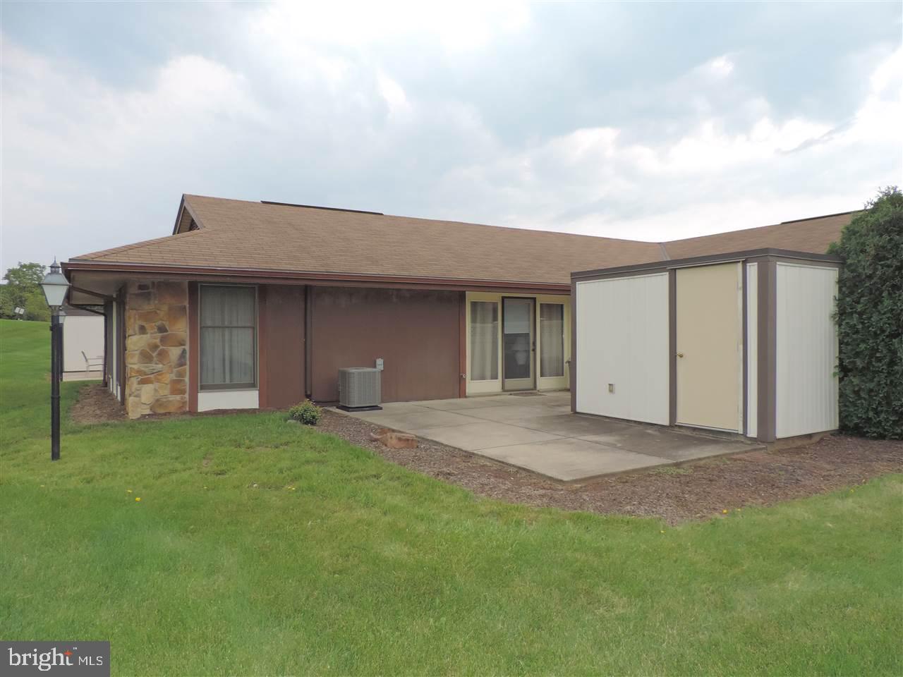 CRESTVIEW VILLAS - Residential