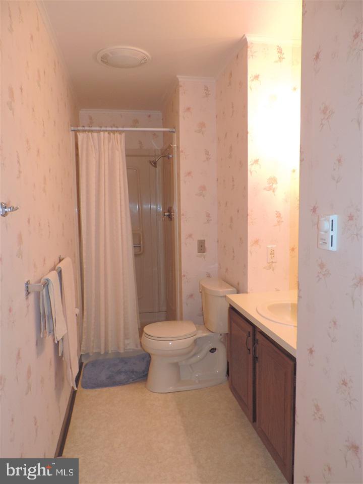CRESTVIEW VILLAS - Residential