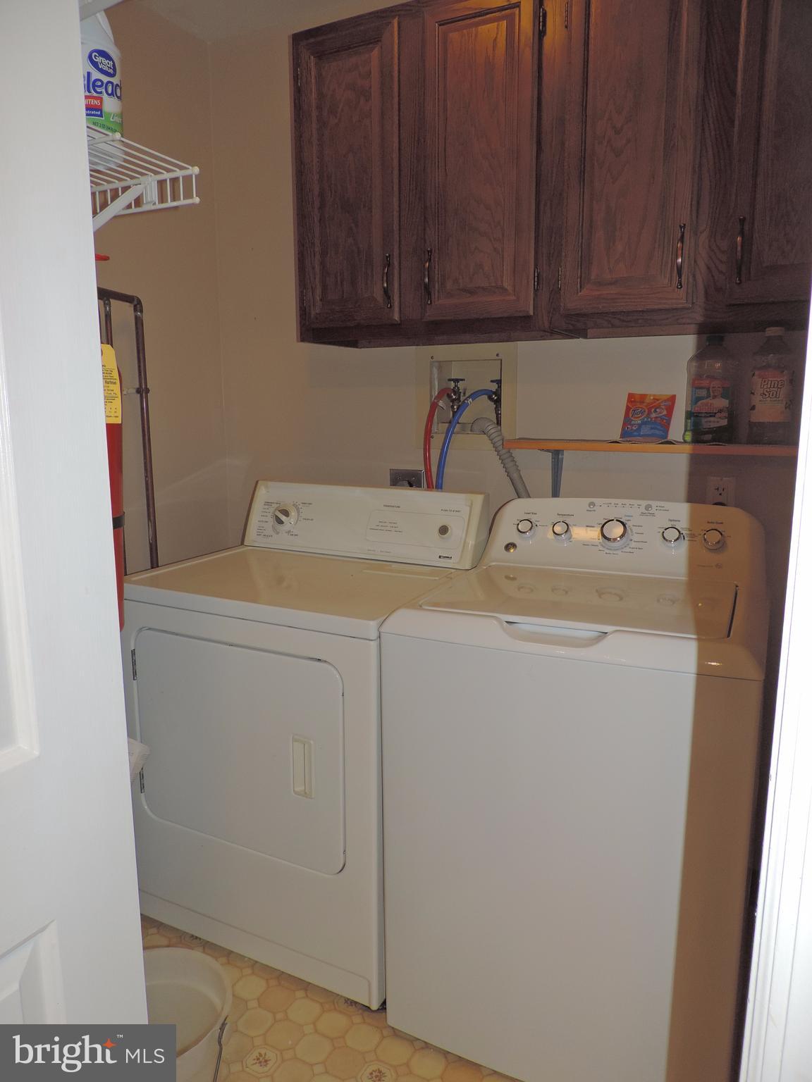 CRESTVIEW VILLAS - Residential