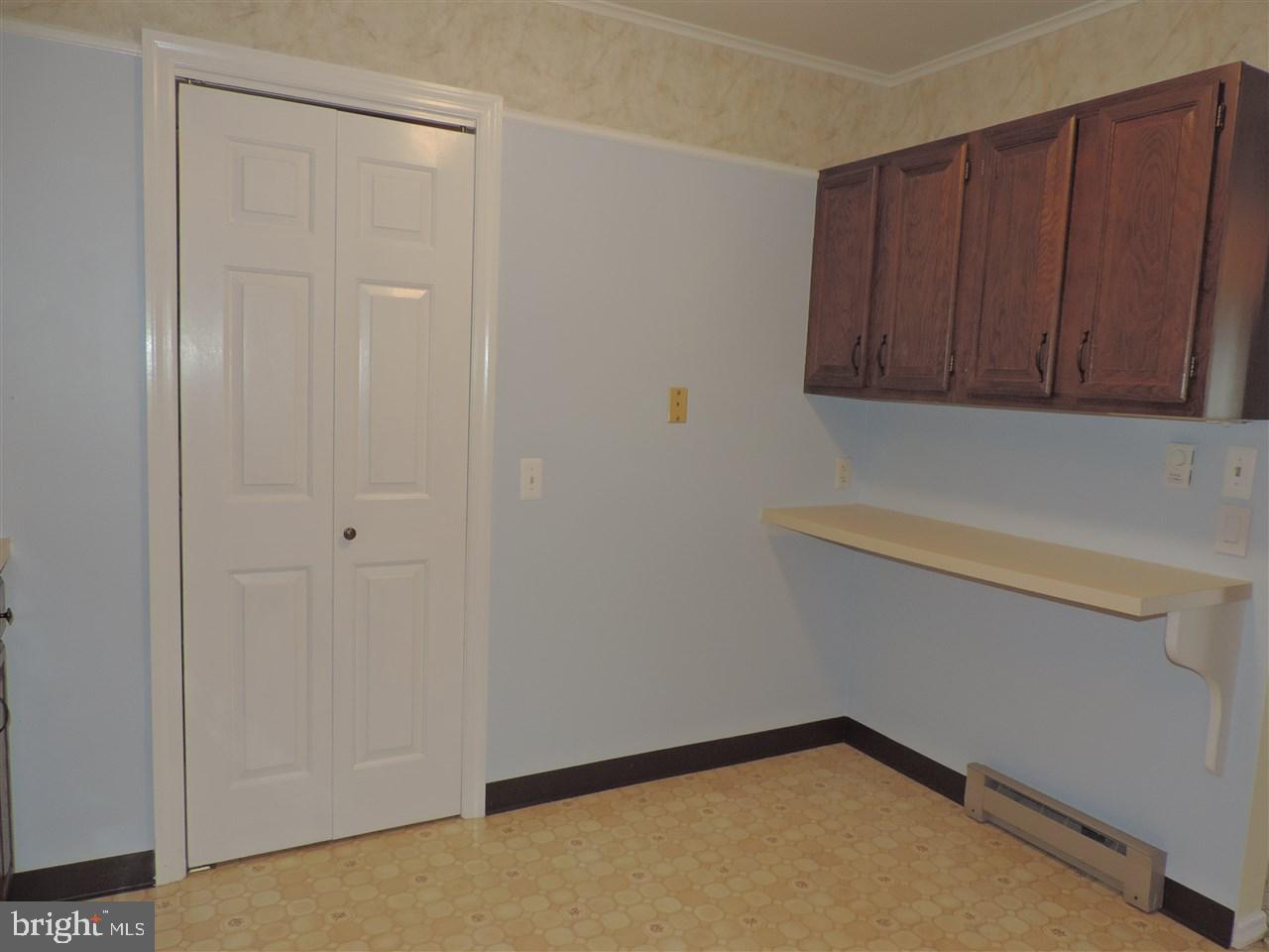 CRESTVIEW VILLAS - Residential