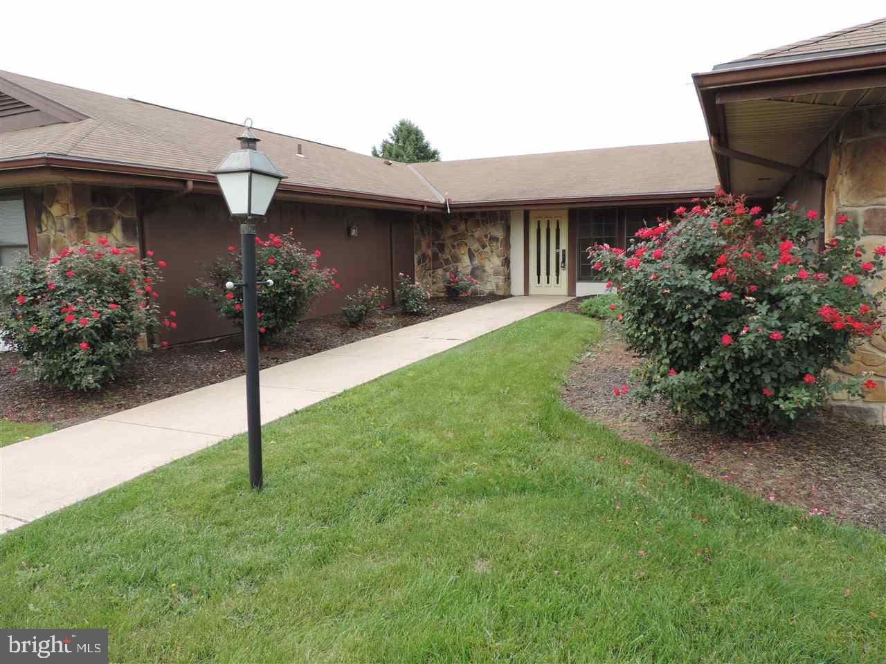 CRESTVIEW VILLAS - Residential