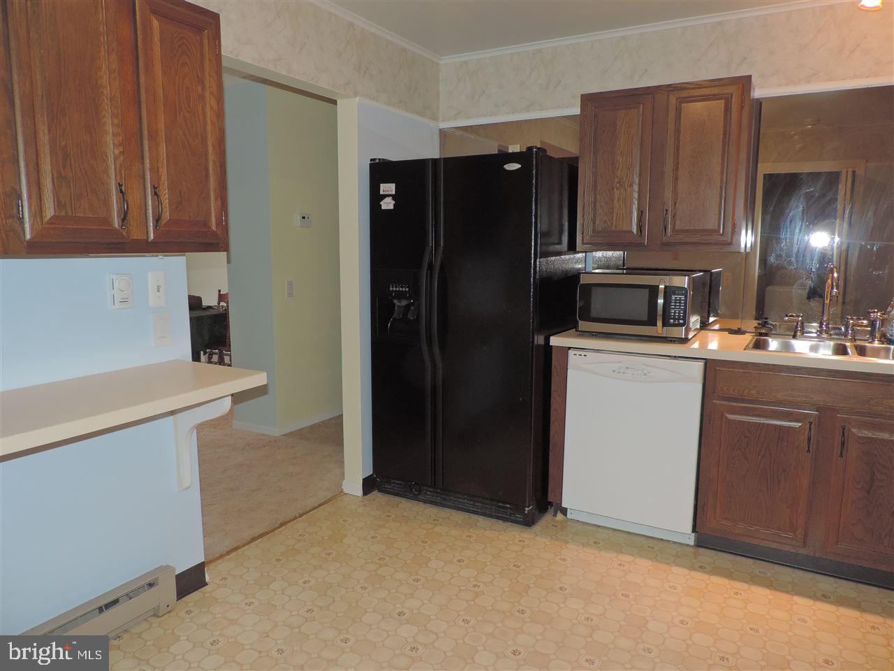 CRESTVIEW VILLAS - Residential