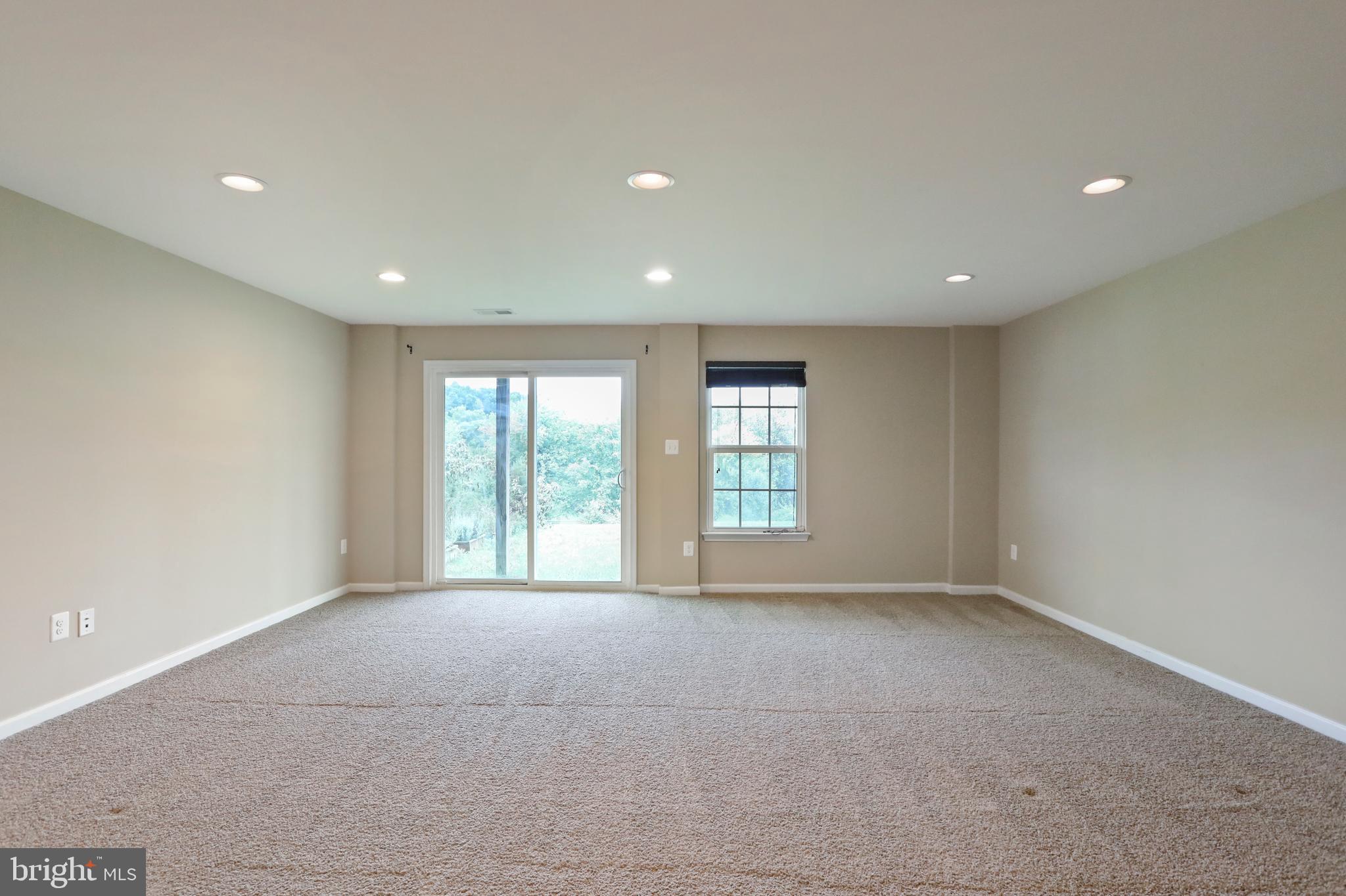 POTOMAC STATION - Residential